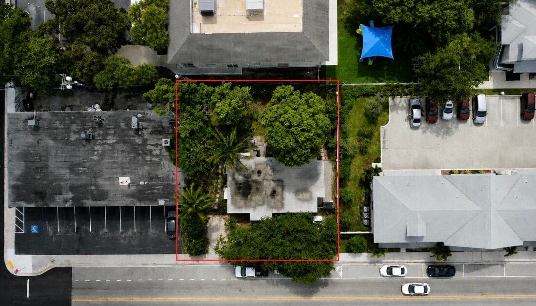 211 N A Street, Lake Worth Beach, FL 33460 — photo 3 of 15