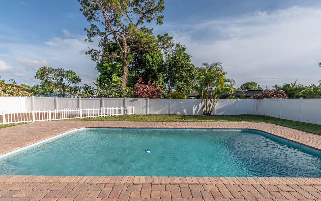 2712 Lake Ida Road, Delray Beach, FL 33445 — photo 4 of 34