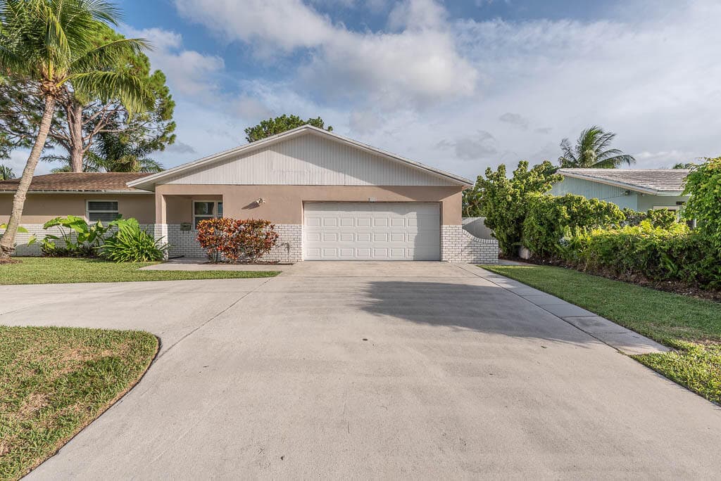 2712 Lake Ida Road, Delray Beach, FL 33445 — photo 6 of 34