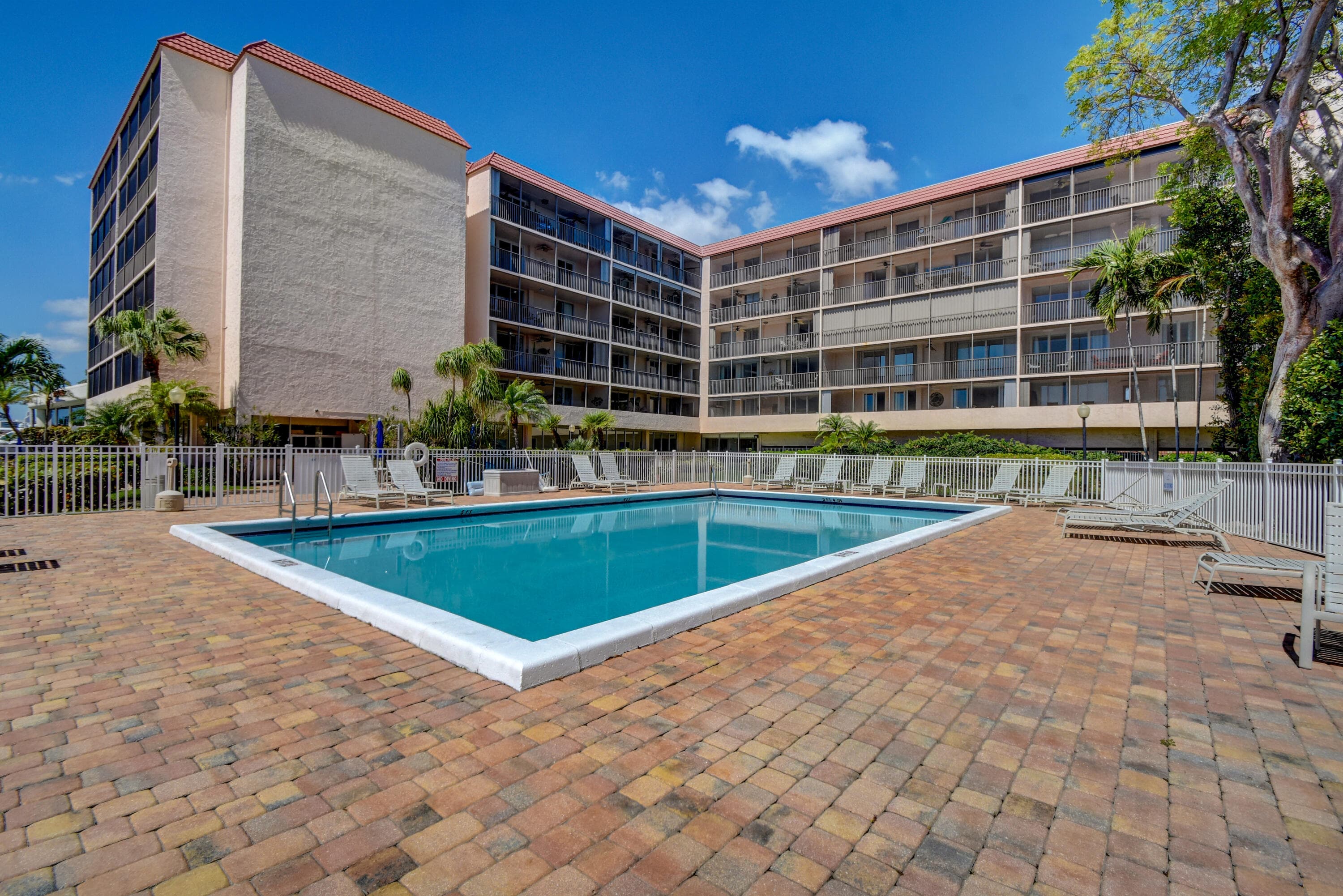 740 S Federal Highway 208, Pompano Beach, FL 33062 — photo 30 of 39