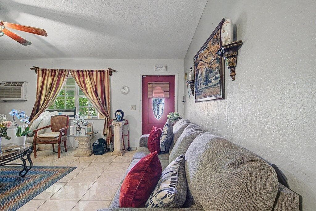 3230 Orange Street, Boynton Beach, FL 33435 — photo 17 of 40