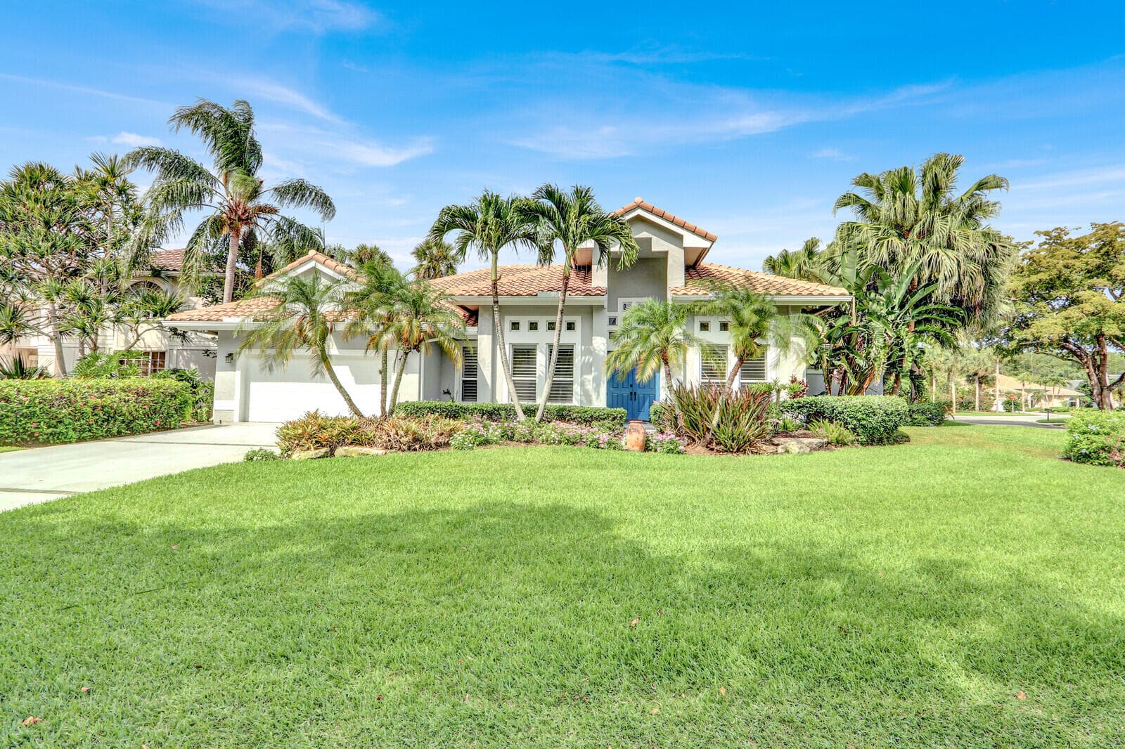10 Martinique Cove, Palm Beach Gardens, FL 33418 — photo 3 of 60