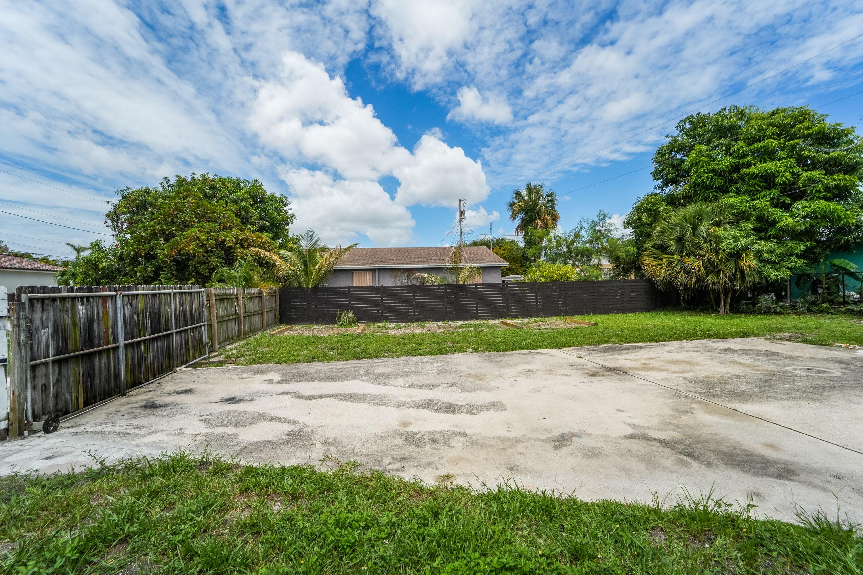1007 Charles Street, West Palm Beach, FL 33401 — photo 6 of 37