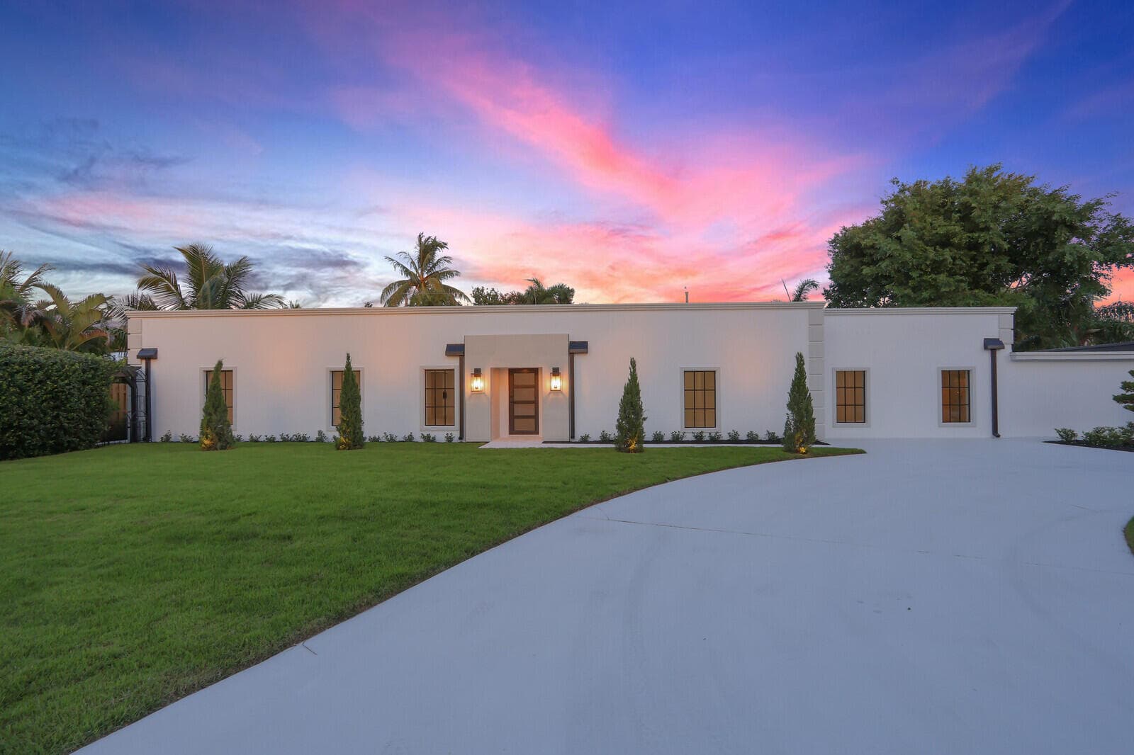 391 W Riverside Drive, Tequesta, FL 33469 — photo