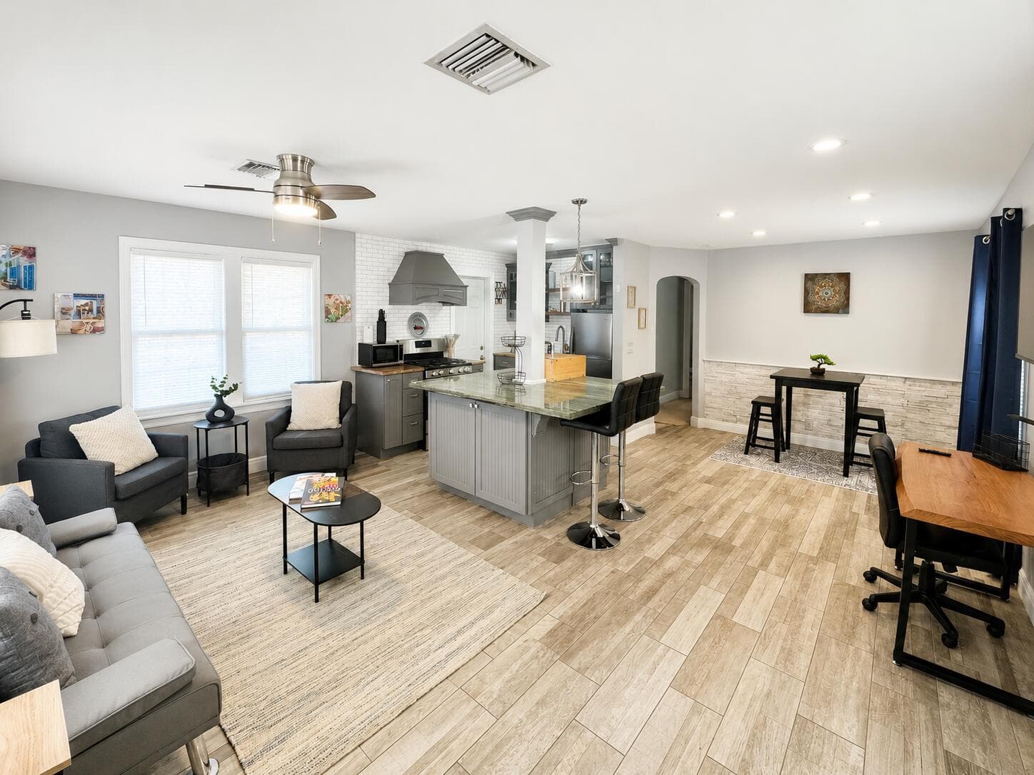 322 S L Street, Lake Worth Beach, FL 33460 — photo 2 of 6