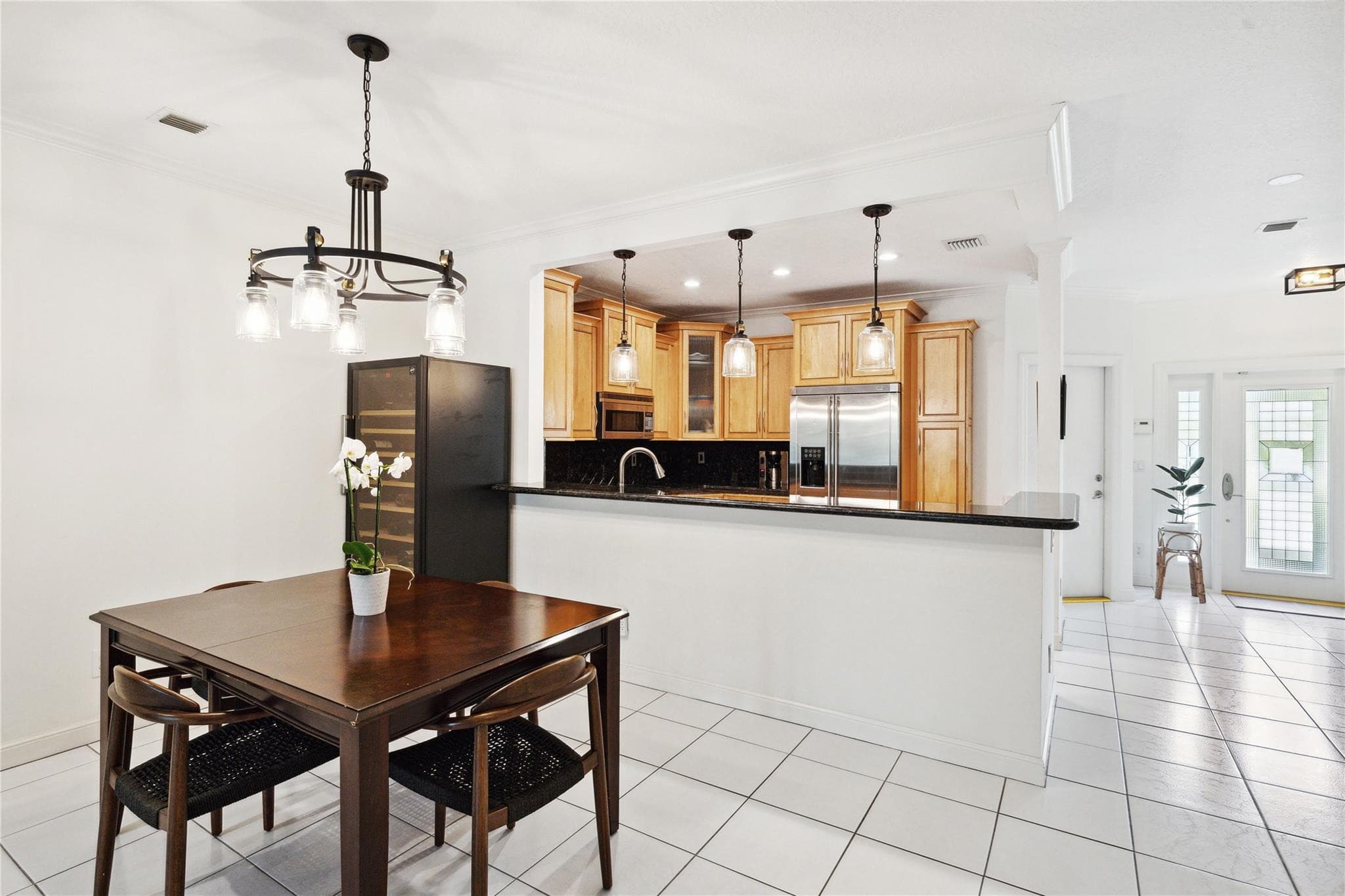 603 SW 7th Avenue 11, Fort Lauderdale, FL 33315 — photo 14 of 39