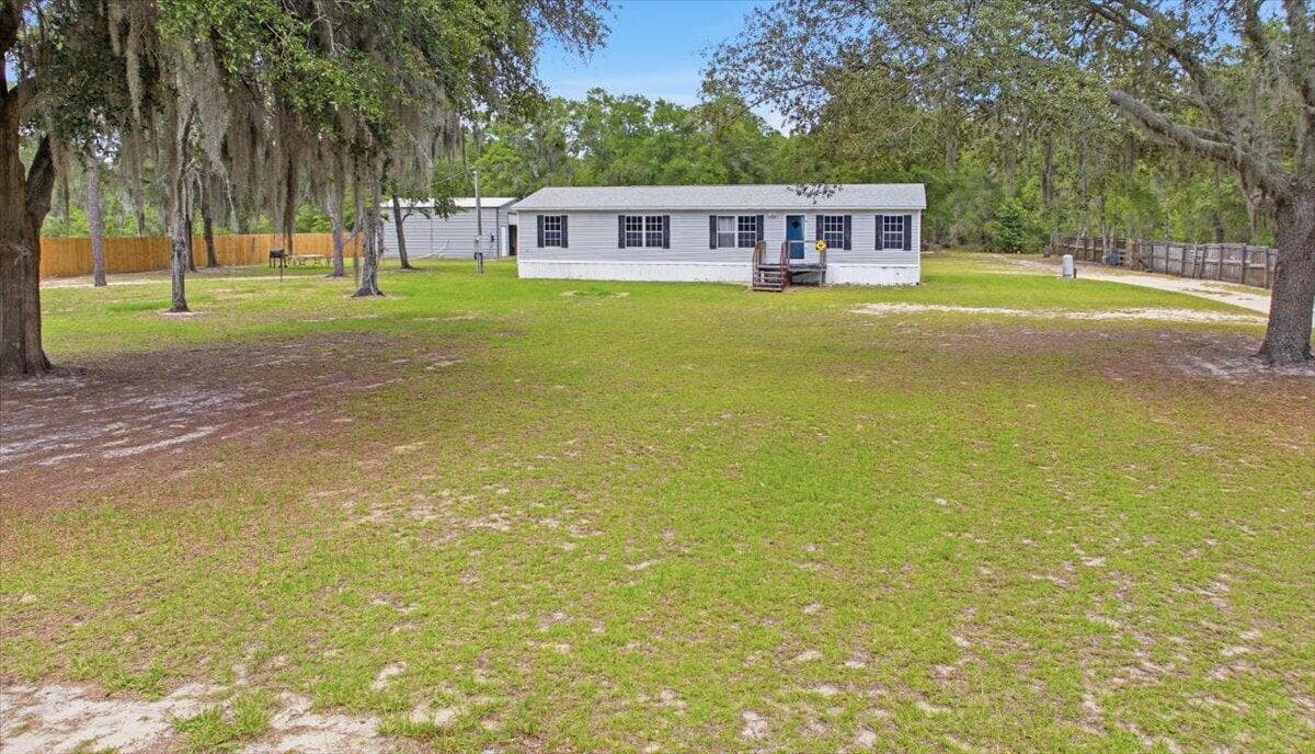 194 Keuka Road, Interlachen, FL 32148 — photo