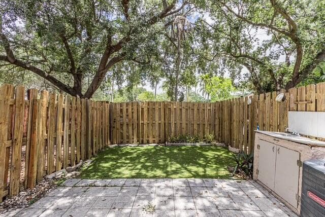 8327 Fairway Road 8327, Sunrise, FL 33351 — photo 16 of 16