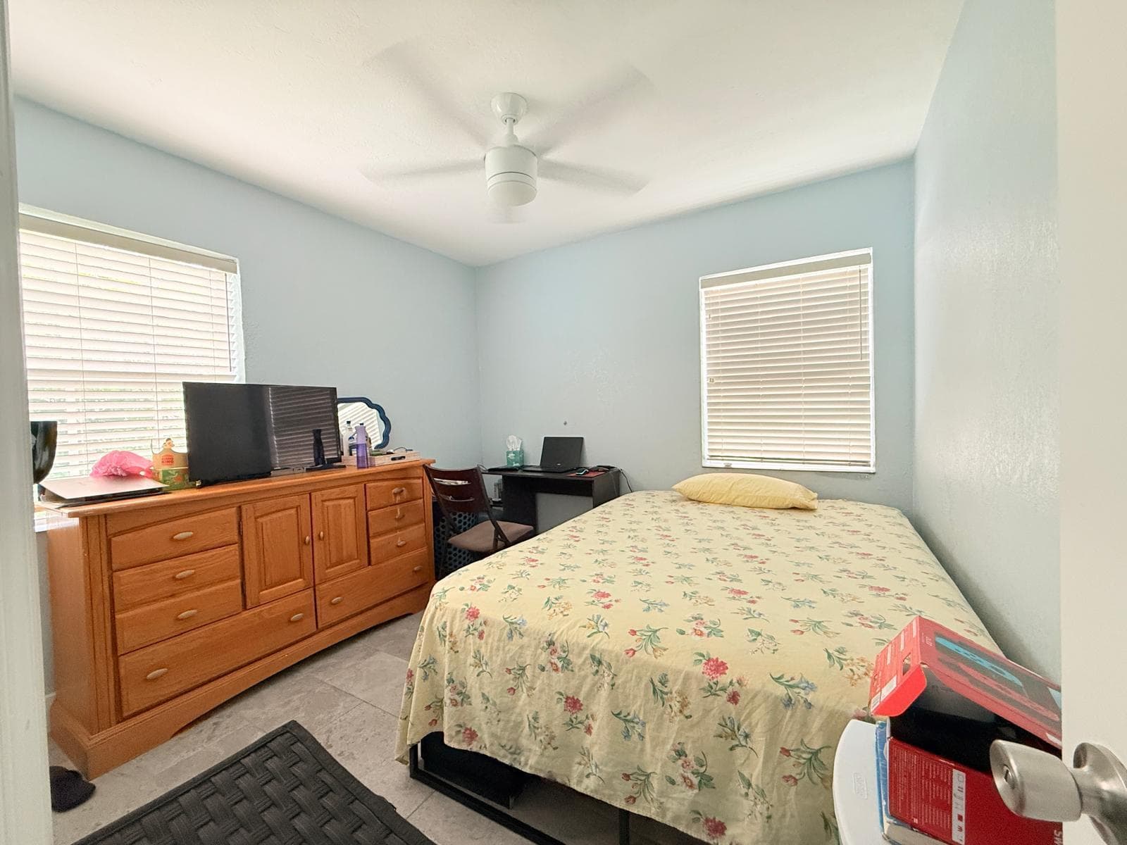 320 W 29th Street, Riviera Beach, FL 33404 — photo 18 of 28