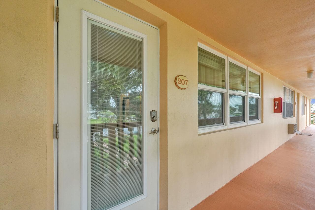 207 Salisbury I, West Palm Beach, FL 33417 — photo 25 of 43