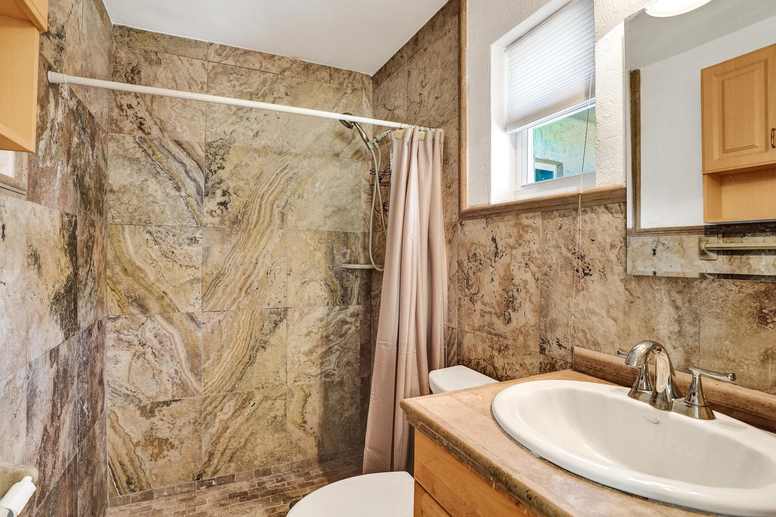 1240 SW 4th Avenue, Pompano Beach, FL 33060 — photo 12 of 48