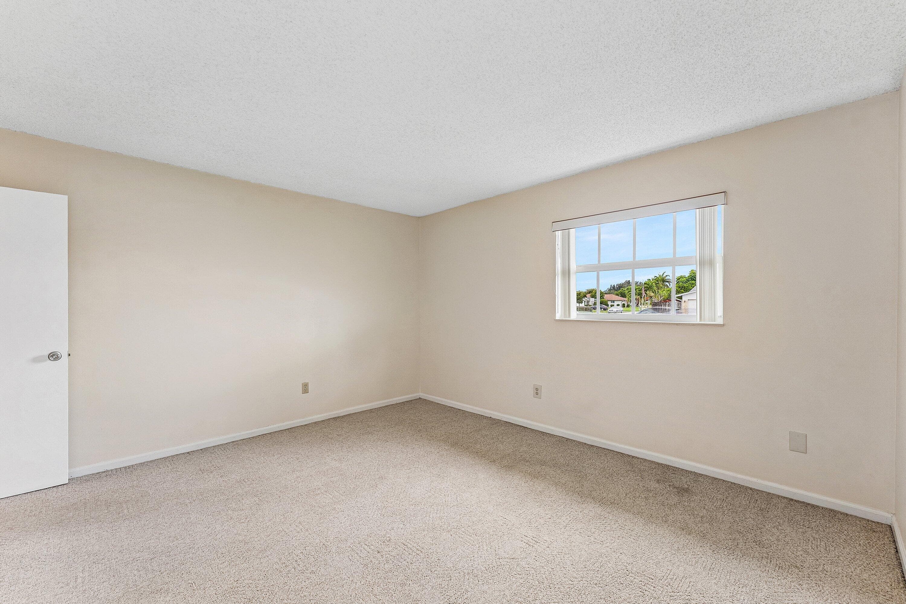 3150 Pinehurst Drive, Lake Worth, FL 33467 — photo 19 of 38