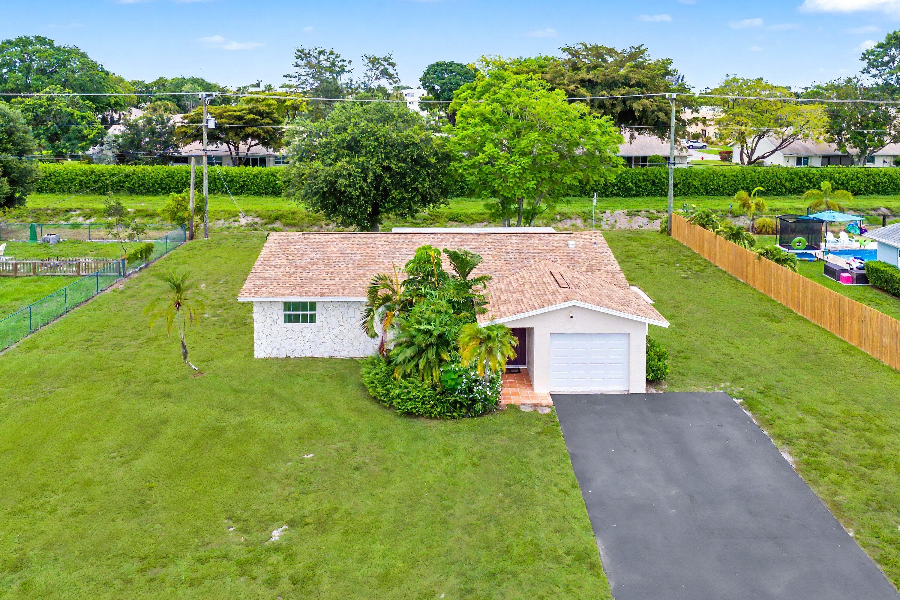 3150 Pinehurst Drive, Lake Worth, FL 33467 — photo 3 of 38