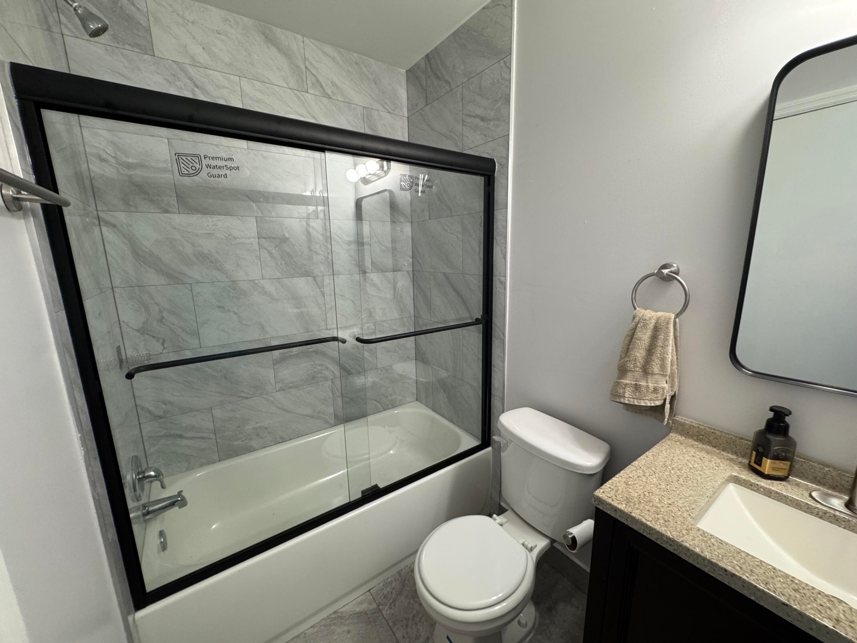 400 NE 30th Street 2, Pompano Beach, FL 33064 — photo 13 of 22