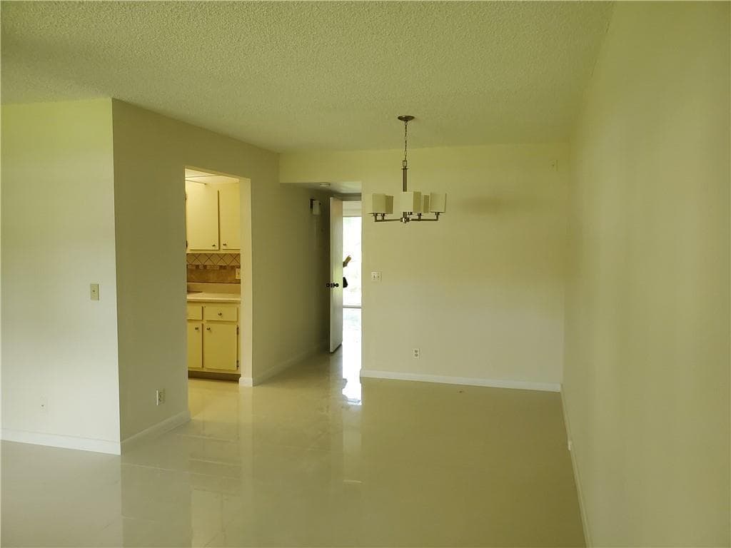 251 SW 134th Way 109m, Pembroke Pines, FL 33027 — photo 3 of 17