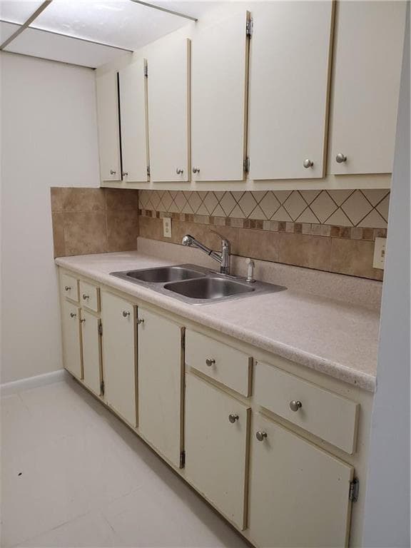251 SW 134th Way 109m, Pembroke Pines, FL 33027 — photo 1 of 17