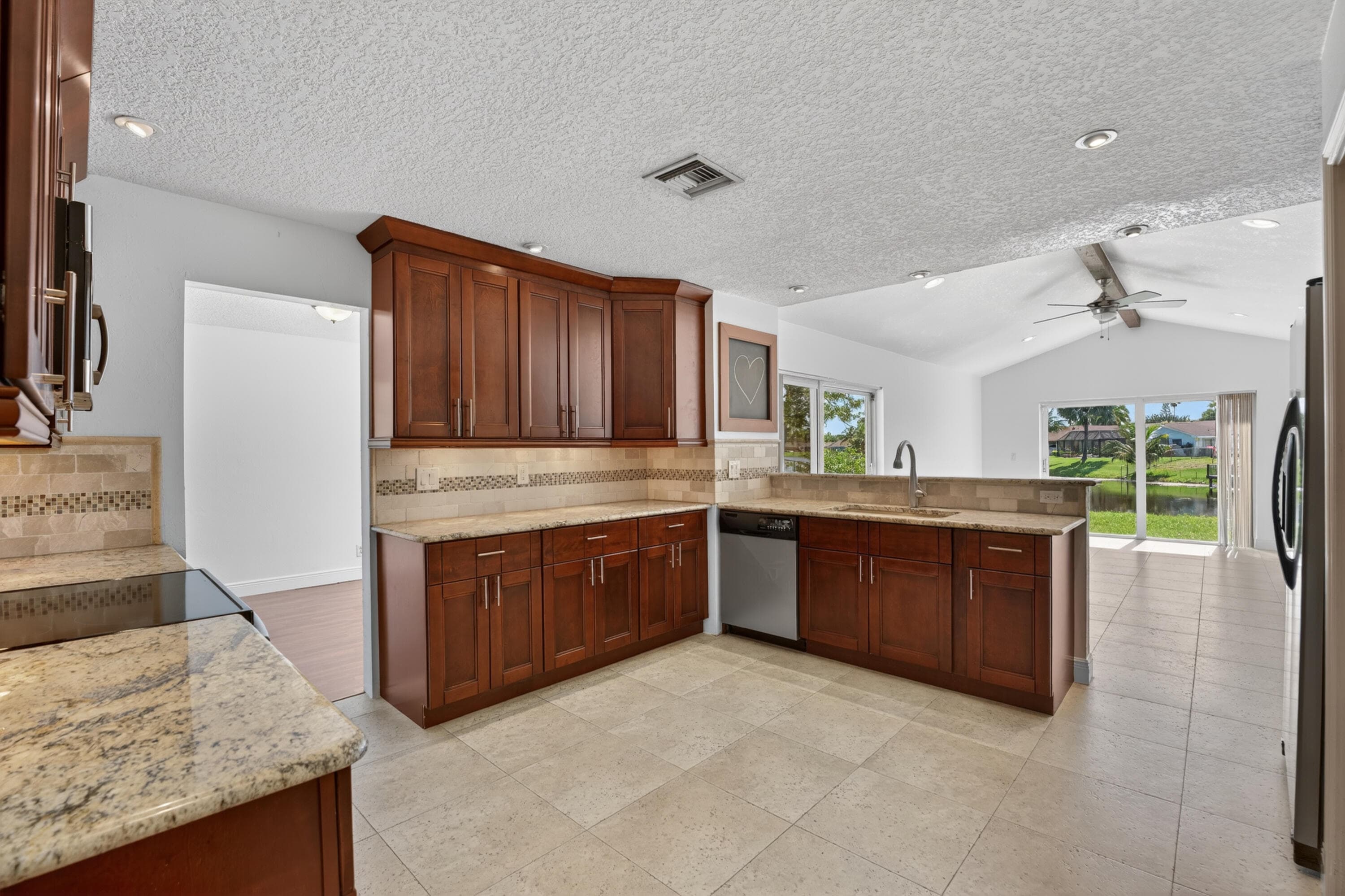 1273 SW 25th Avenue, Deerfield Beach, FL 33442 — photo 3 of 51
