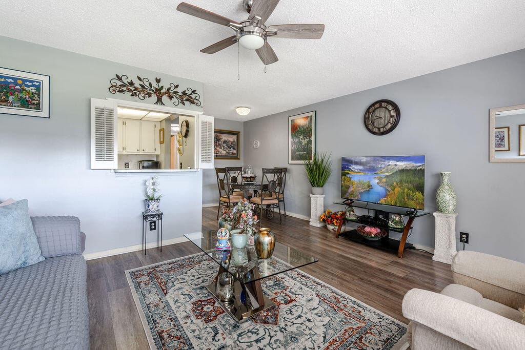393 Windsor, West Palm Beach, FL 33417 — photo 6 of 25
