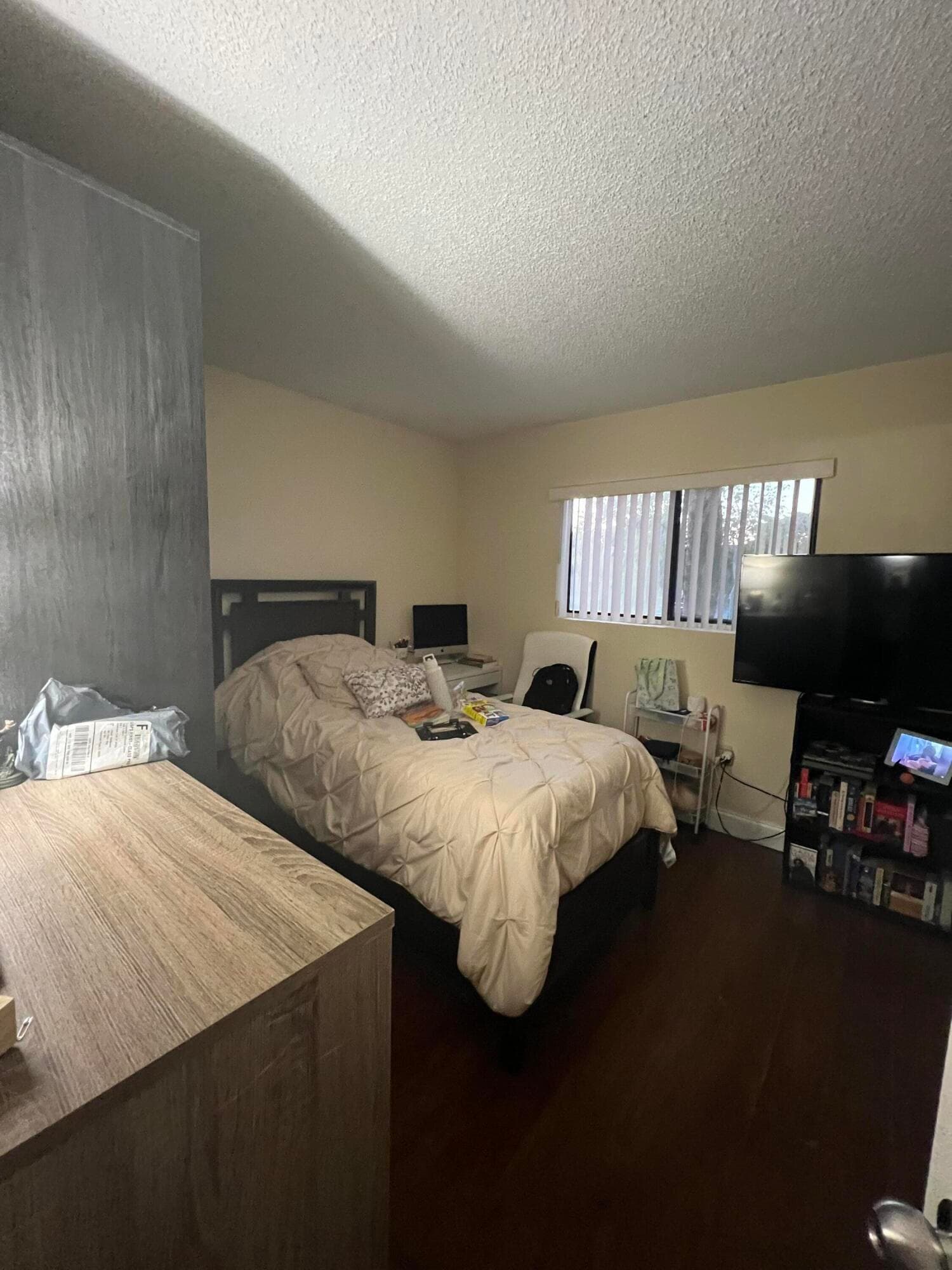 351 Palm Way 201, Pembroke Pines, FL 33025 — photo 14 of 33