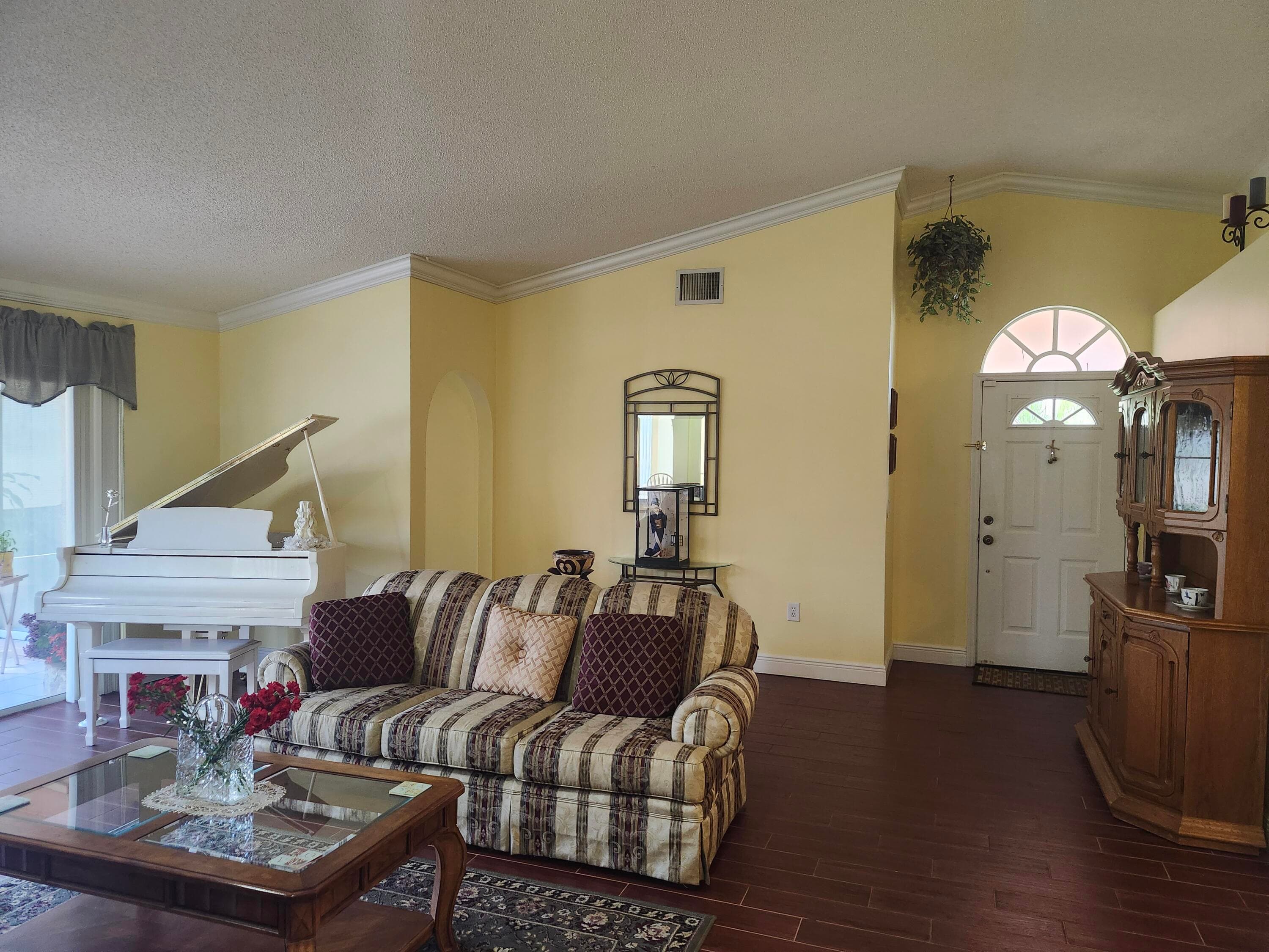 120 NW 189th Avenue NW, Pembroke Pines, FL 33029 — photo 8 of 52