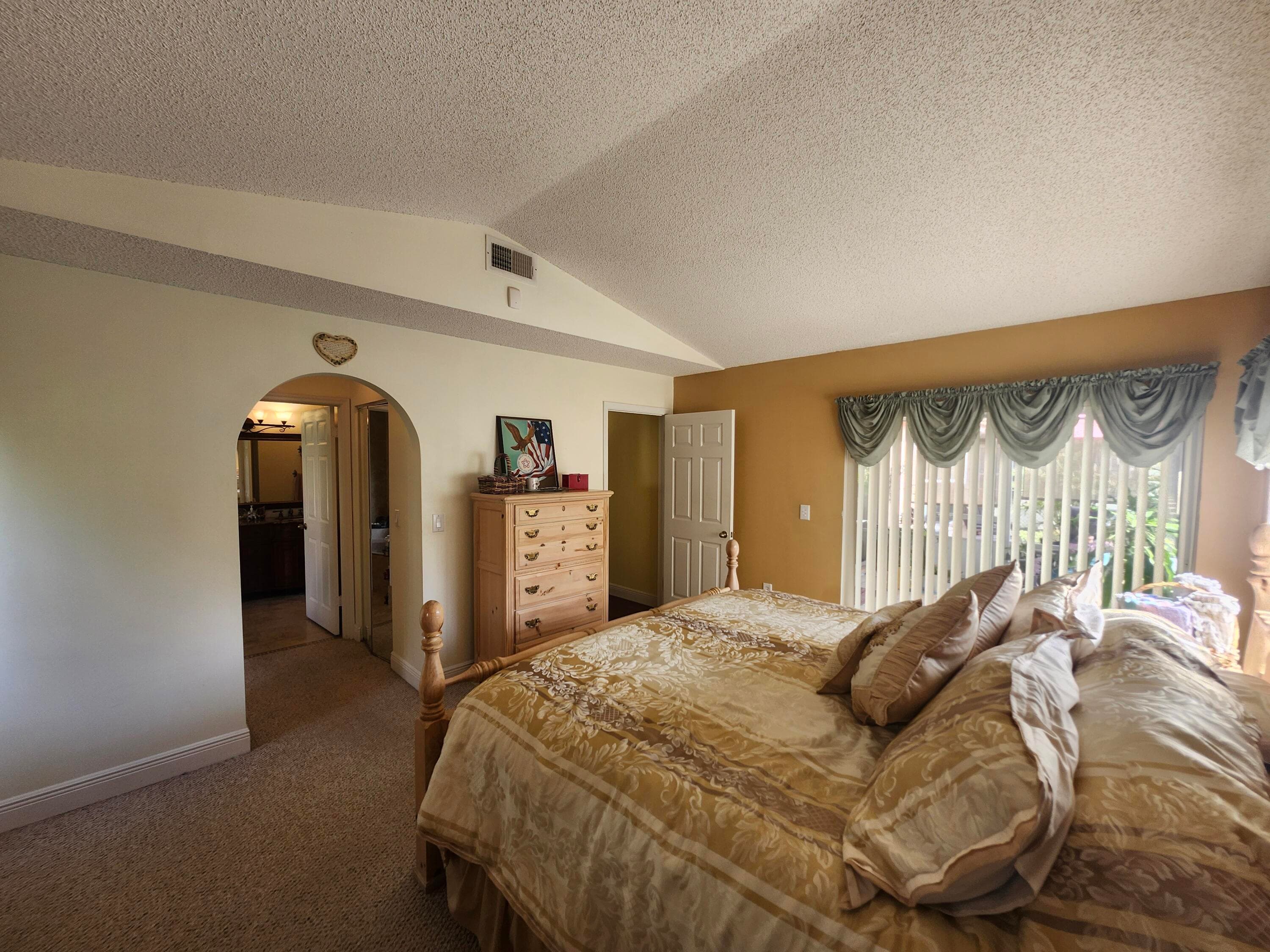 120 NW 189th Avenue NW, Pembroke Pines, FL 33029 — photo 25 of 52