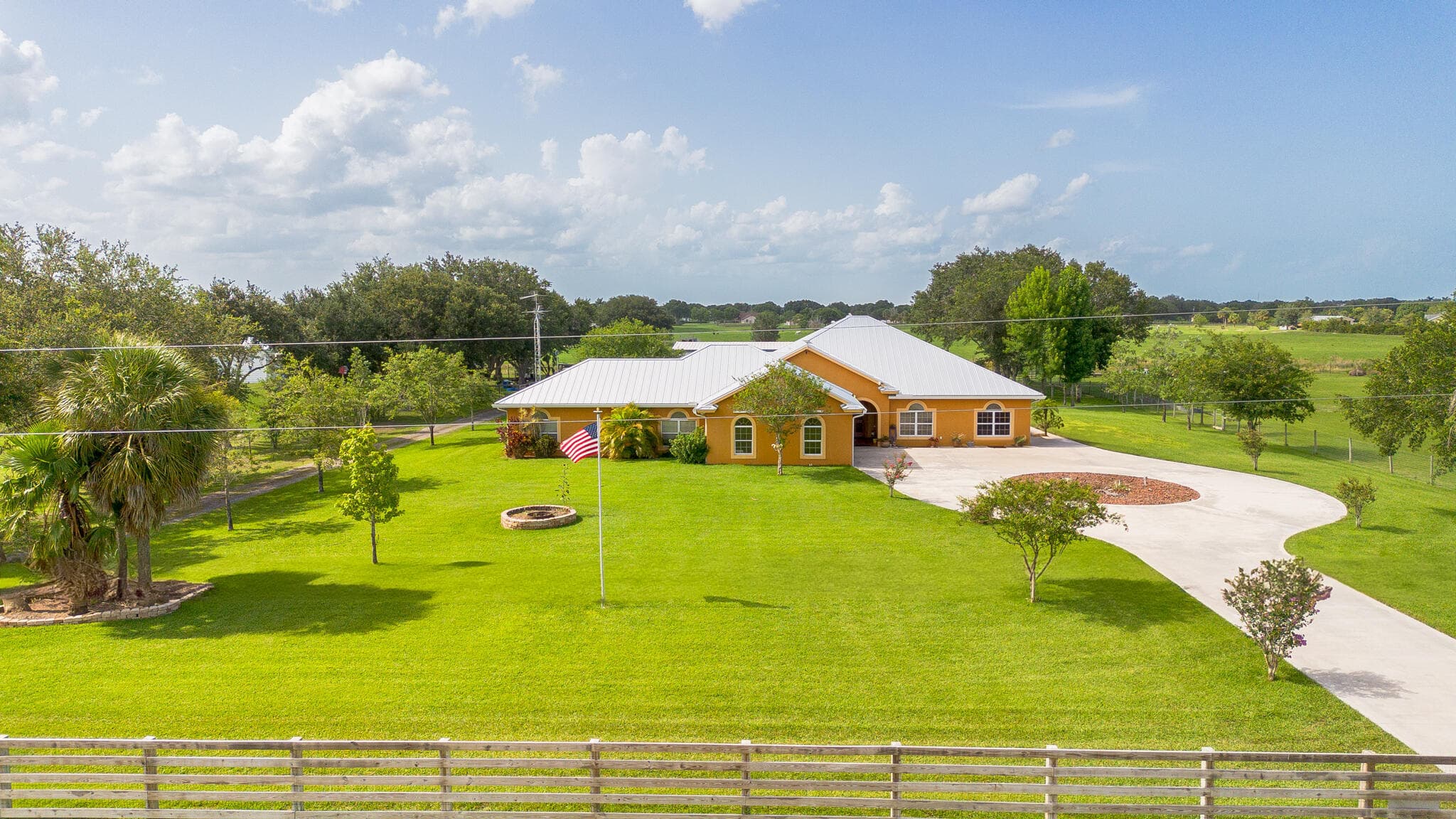 7611 SW 21st Parkway, Okeechobee, FL 34974 — photo 3 of 81