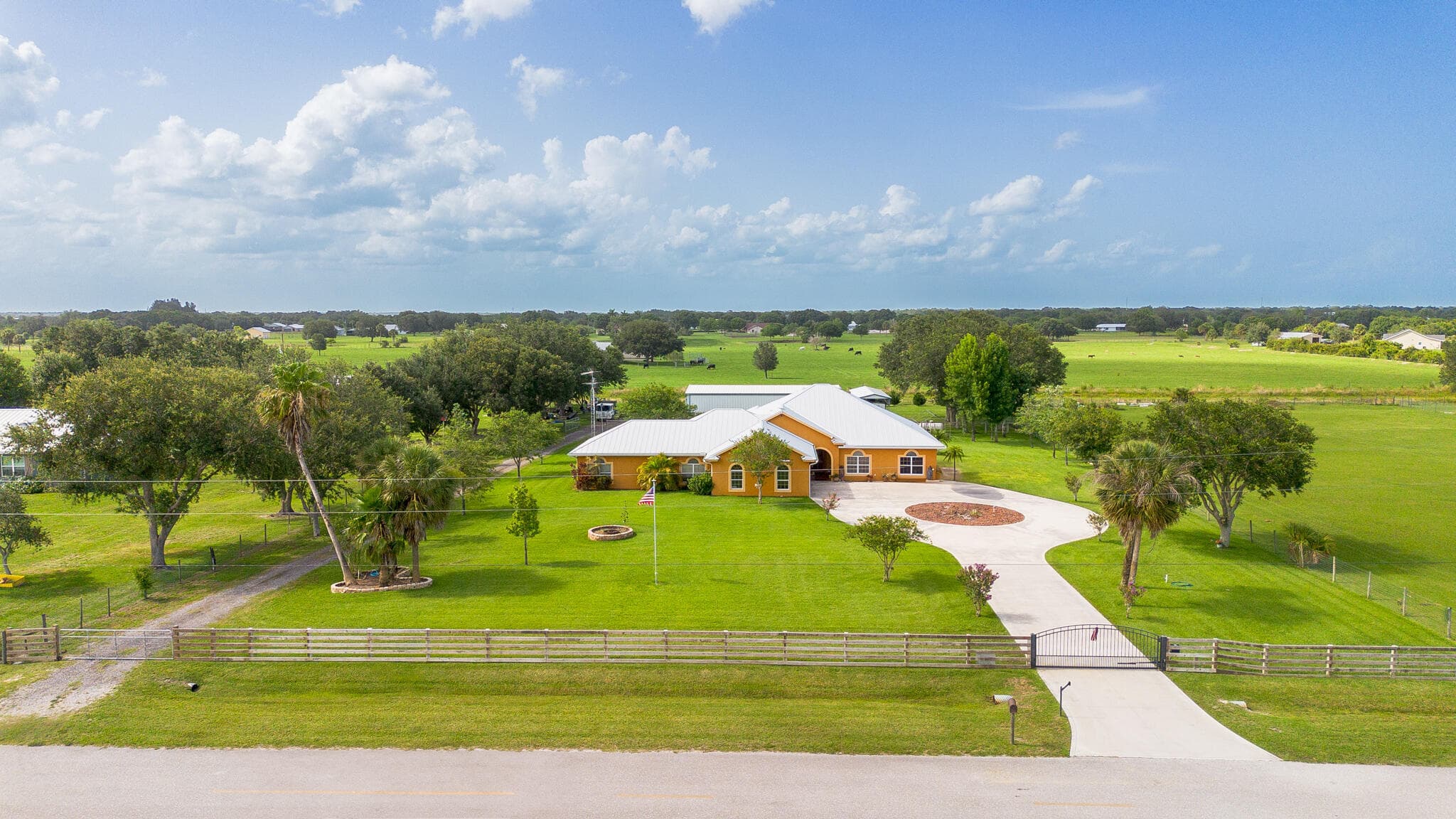 7611 SW 21st Parkway, Okeechobee, FL 34974 — photo 4 of 81