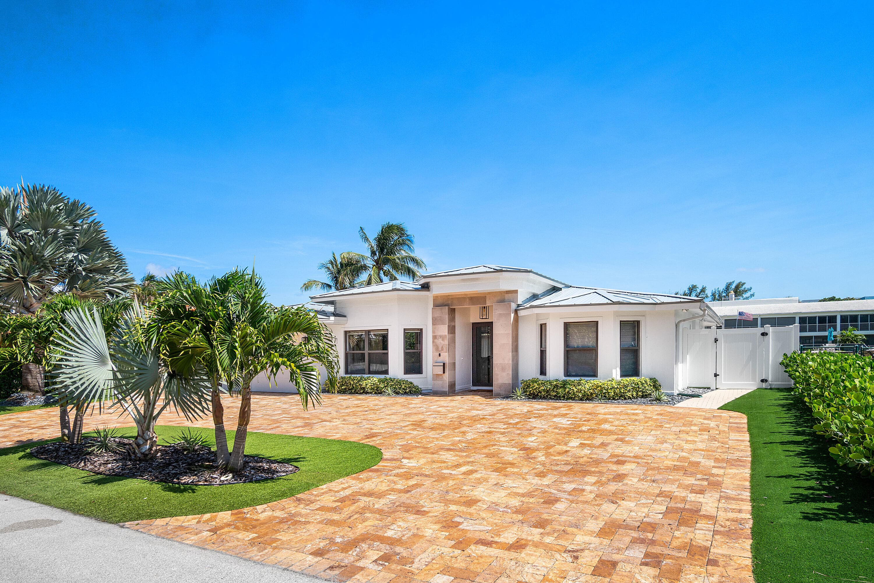 680 NE Harbour Drive, Boca Raton, FL 33431 — photo 4 of 60