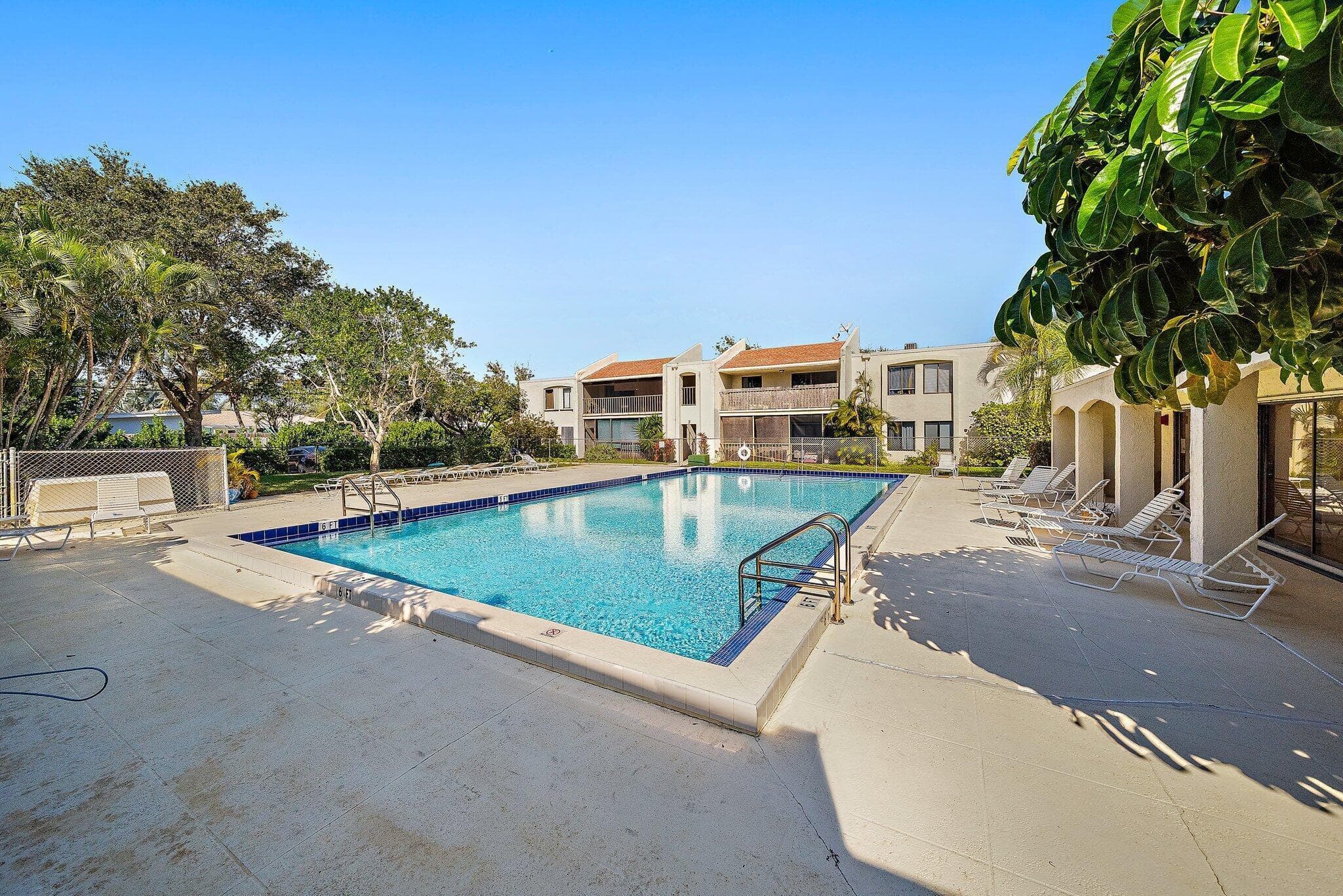 150 Pineview Road G8, Jupiter, FL 33469 — photo 30 of 45