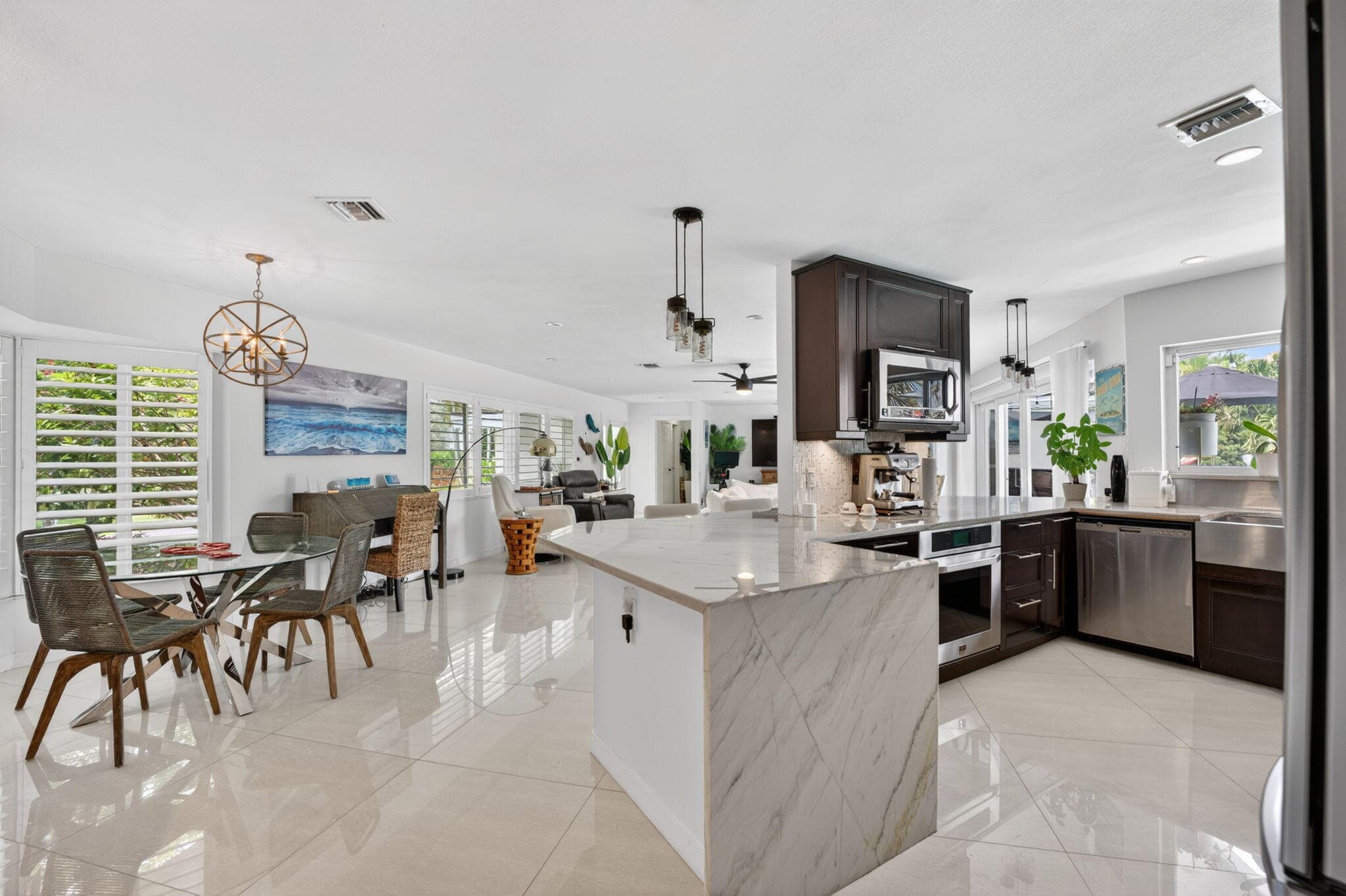 2375 SE 8th Street SE, Pompano Beach, FL 33062 — photo 12 of 45