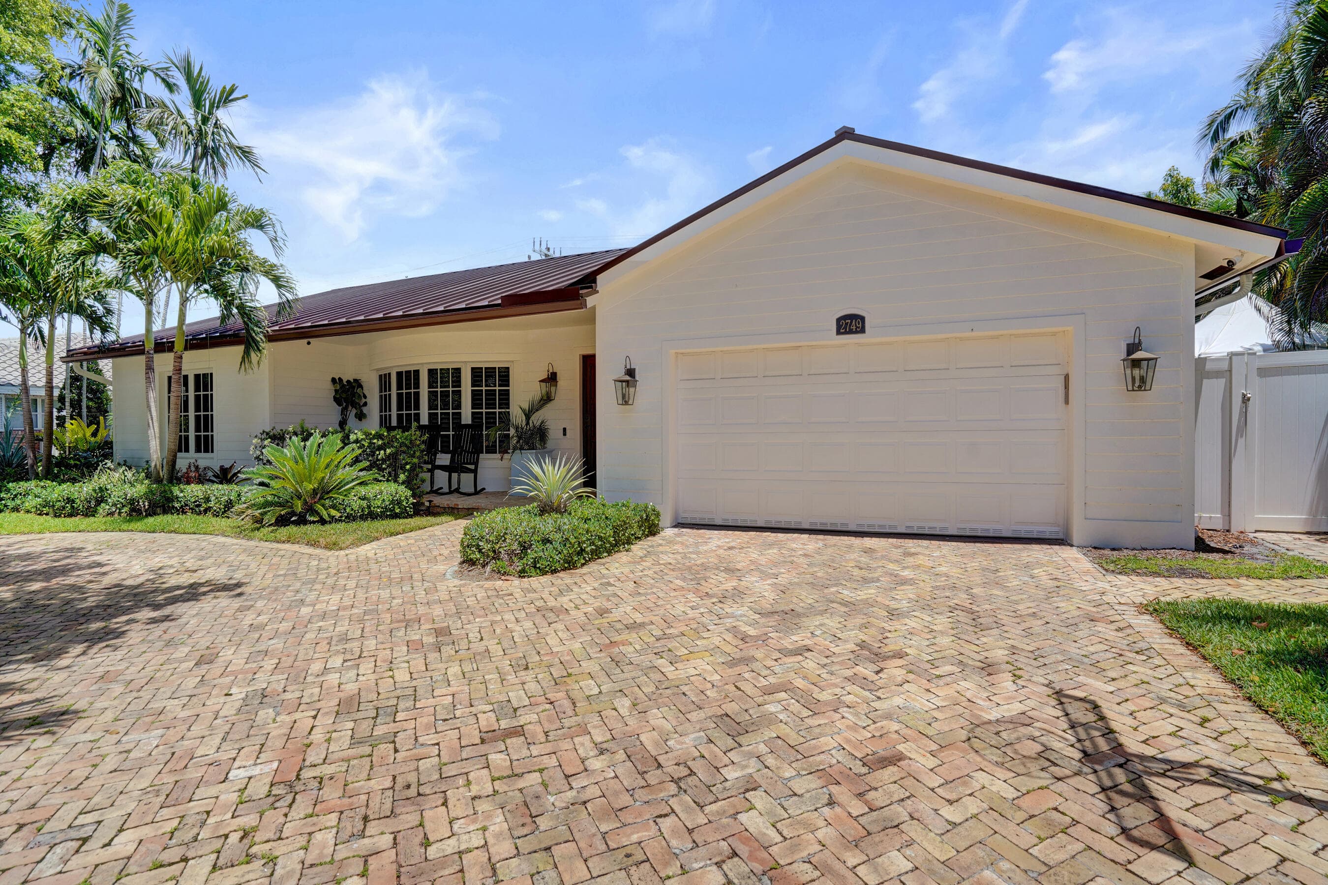 2749 NE 35th Drive, Fort Lauderdale, FL 33308 — photo 2 of 54