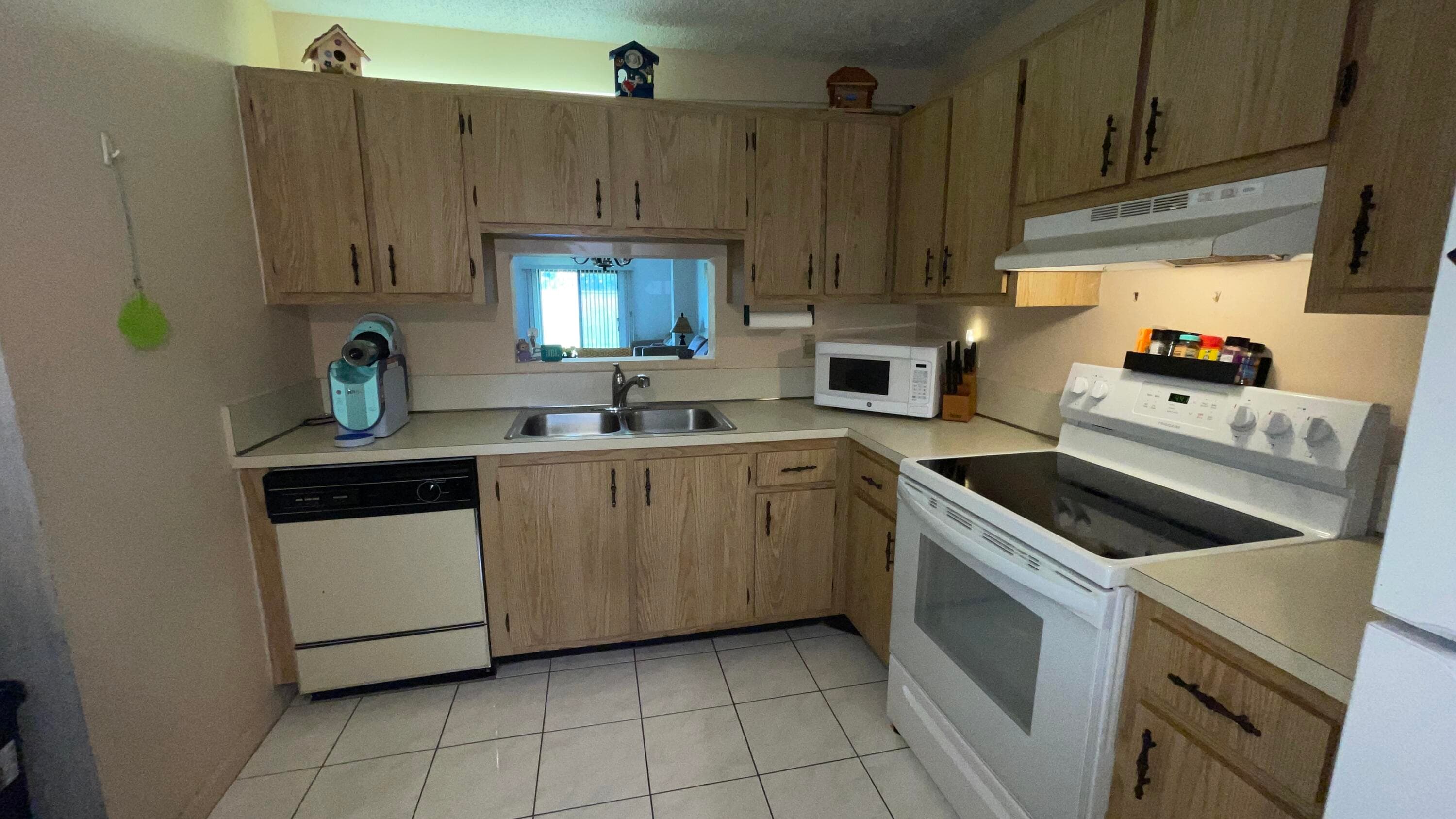 7911 Southgate Boulevard B2, North Lauderdale, FL 33068 — photo 12 of 21