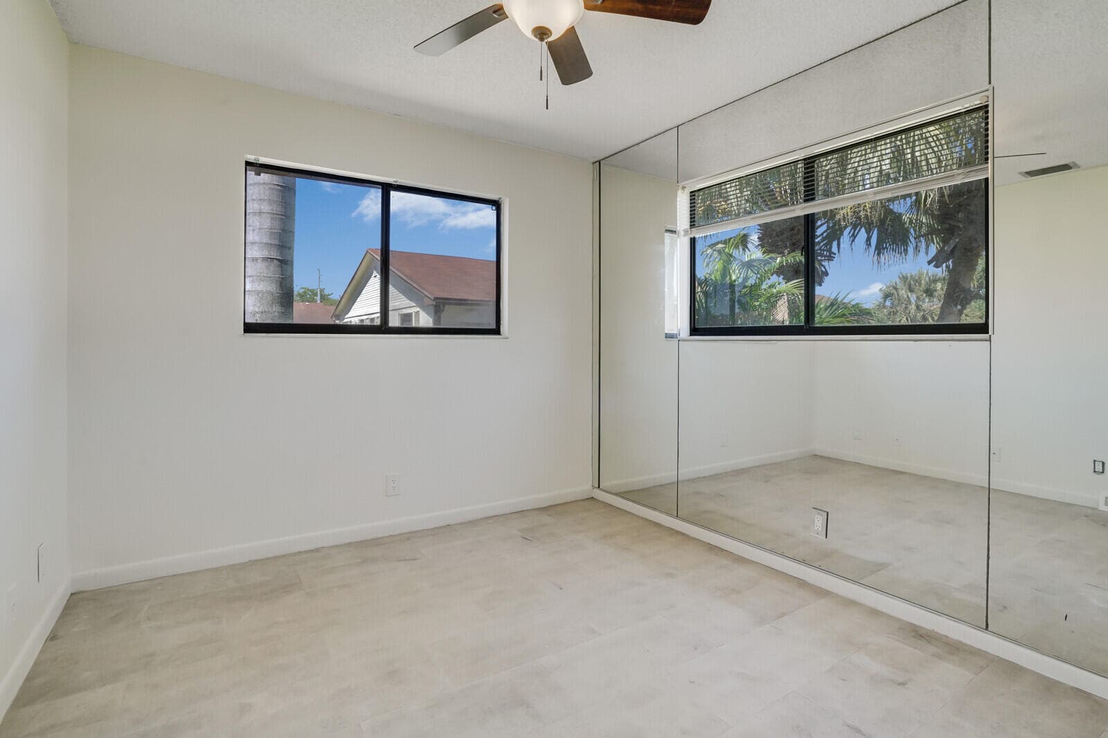 30 Kensington Lane, Boynton Beach, FL 33426 — photo 17 of 33
