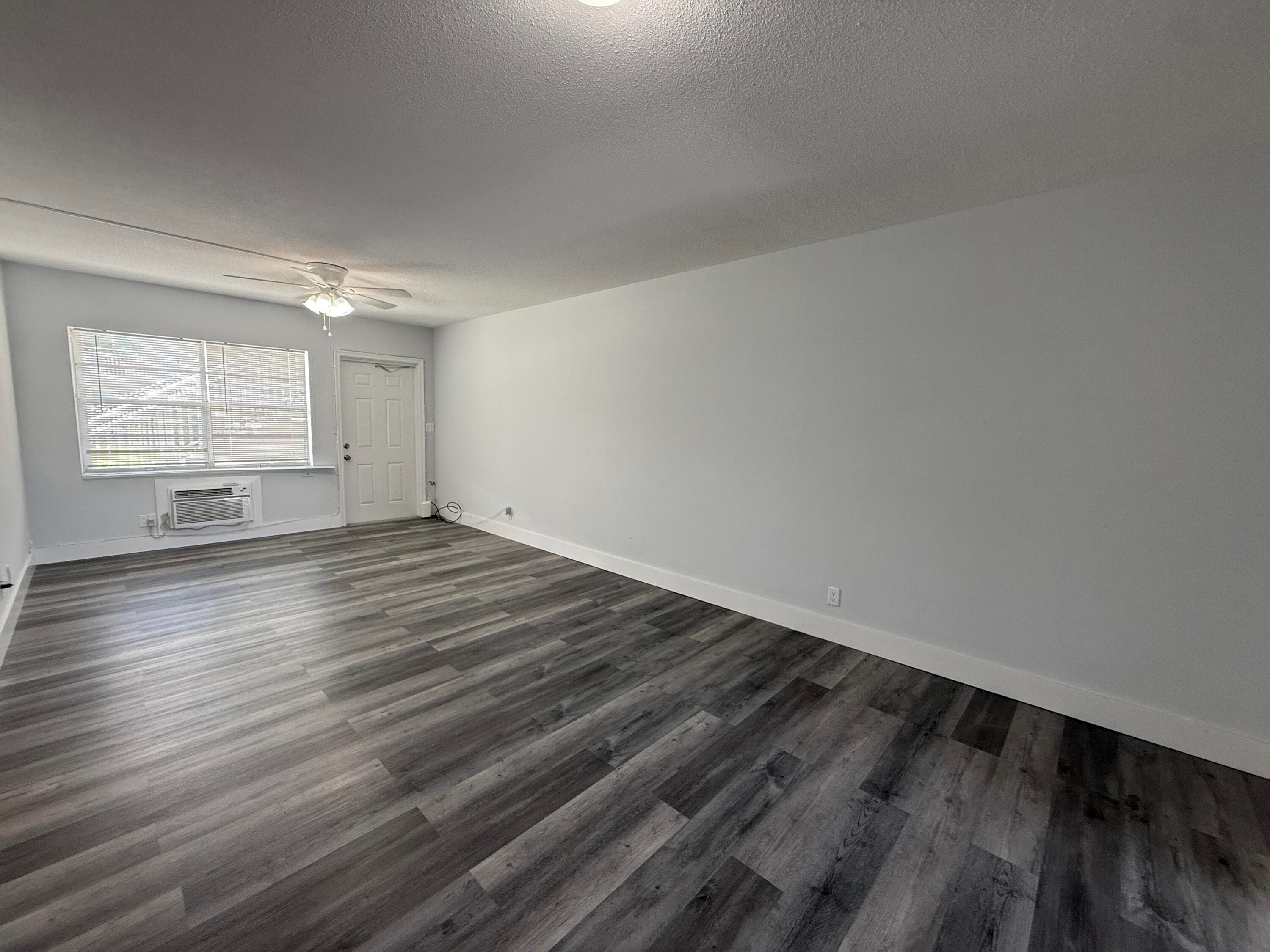 Condominium in Lighthouse Point — photo 5 of 20