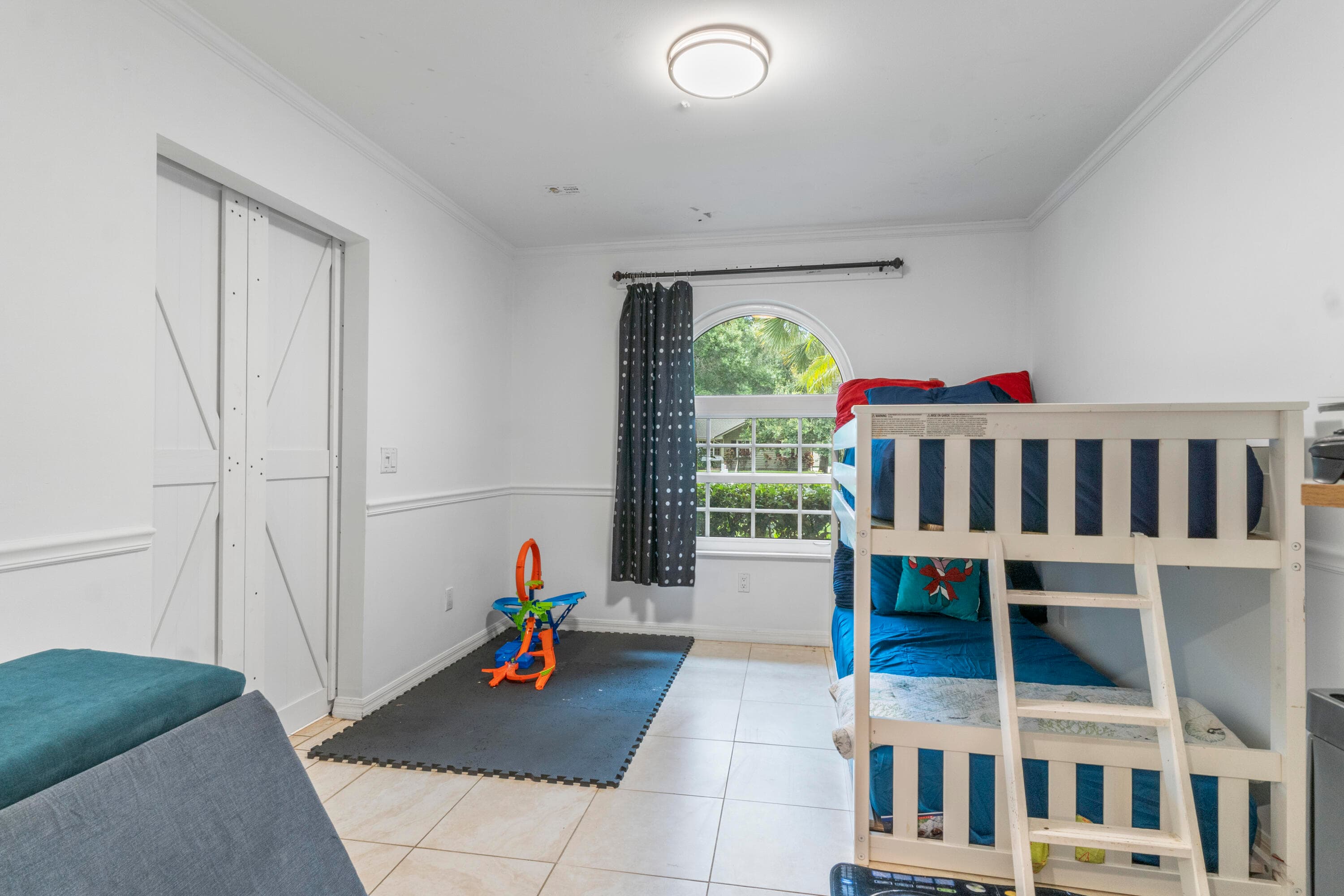 129 38th Court, Vero Beach, FL 32968 — photo 17 of 34
