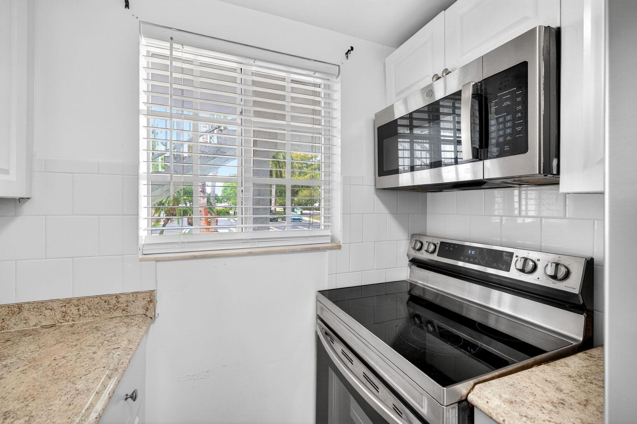 1671 NE 33rd Street 1, Pompano Beach, FL 33064 — photo 12 of 20