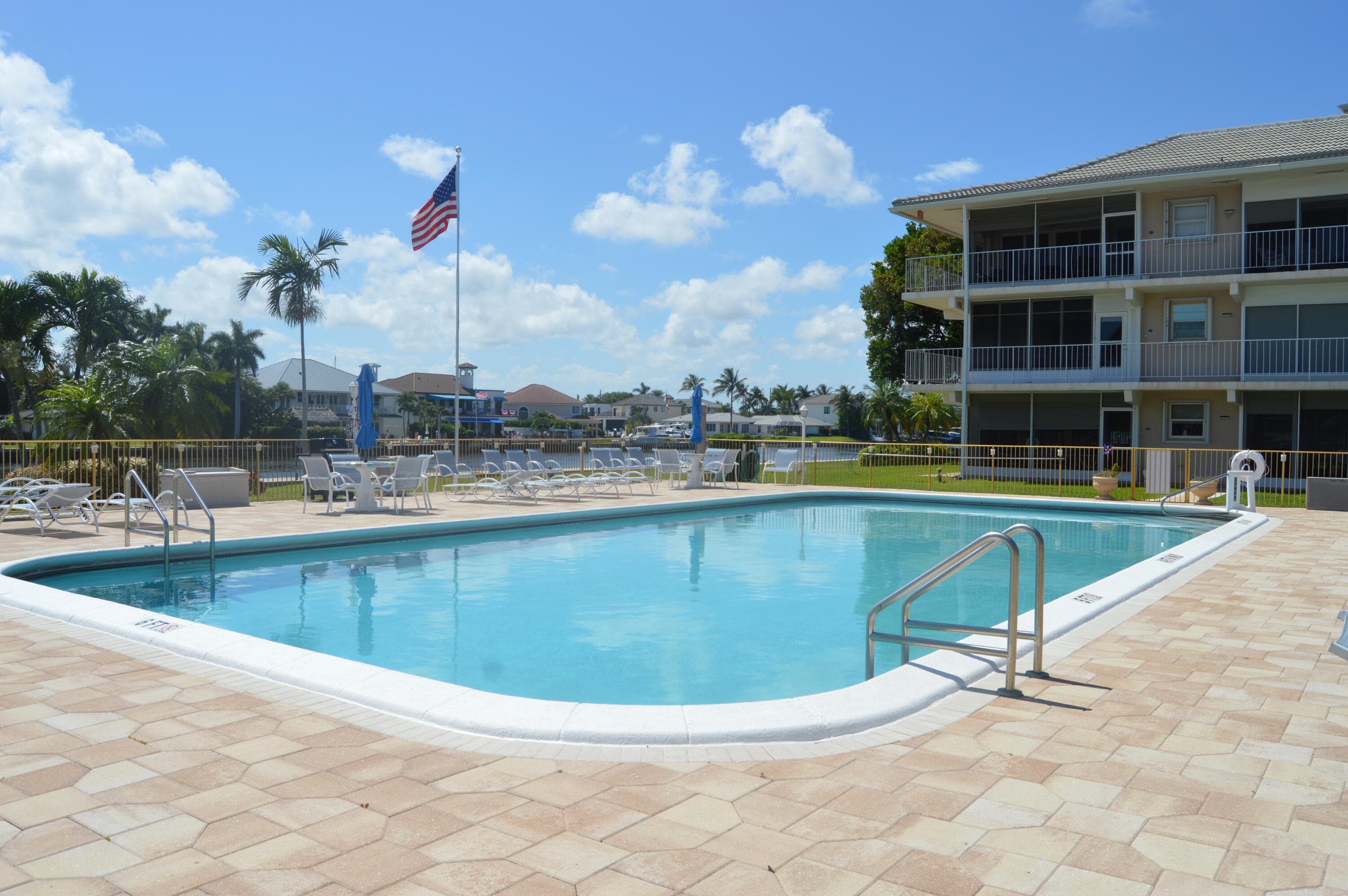 745 SE 19th Avenue 114, Deerfield Beach, FL 33441 — photo 25 of 41