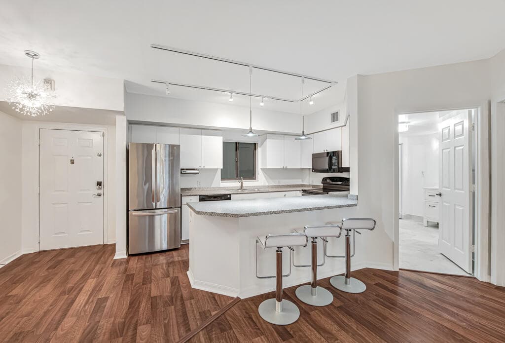 2105 Lavers Circle 306, Delray Beach, FL 33444 — photo 10 of 32