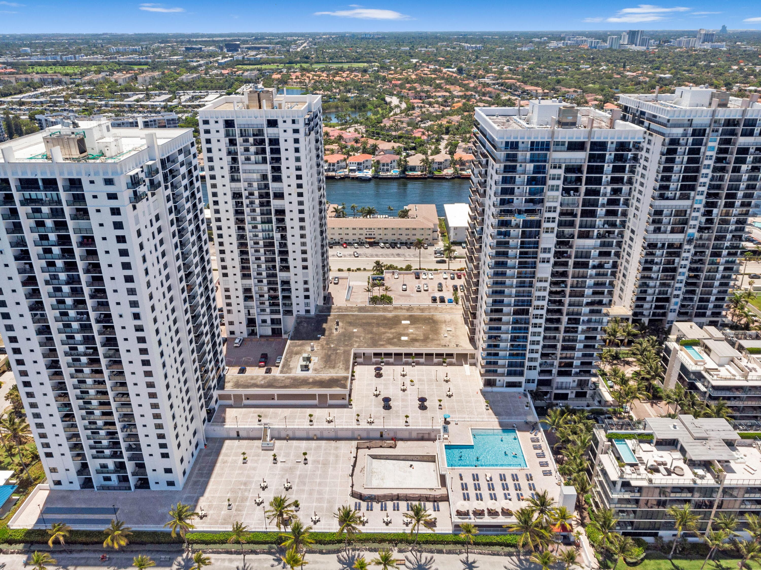 3701 N Country Club Drive 404, Aventura, FL 33180 — photo 40 of 41