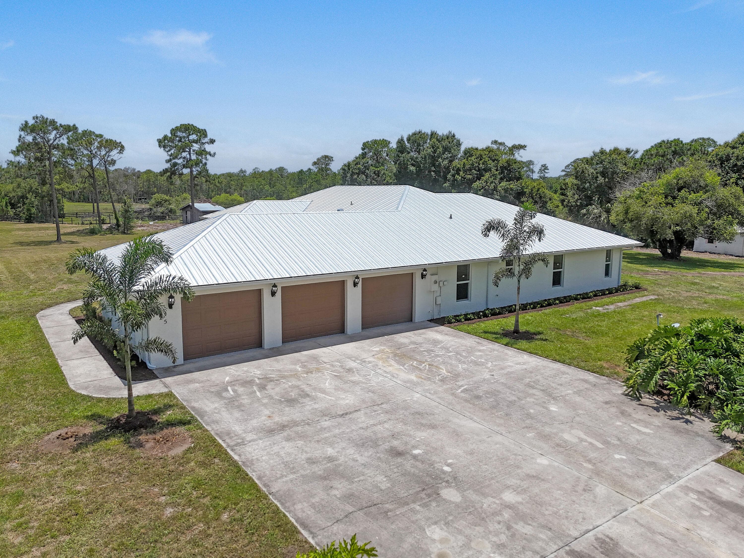425 N Ffa Road, Fort Pierce, FL 34945 — photo 15 of 106