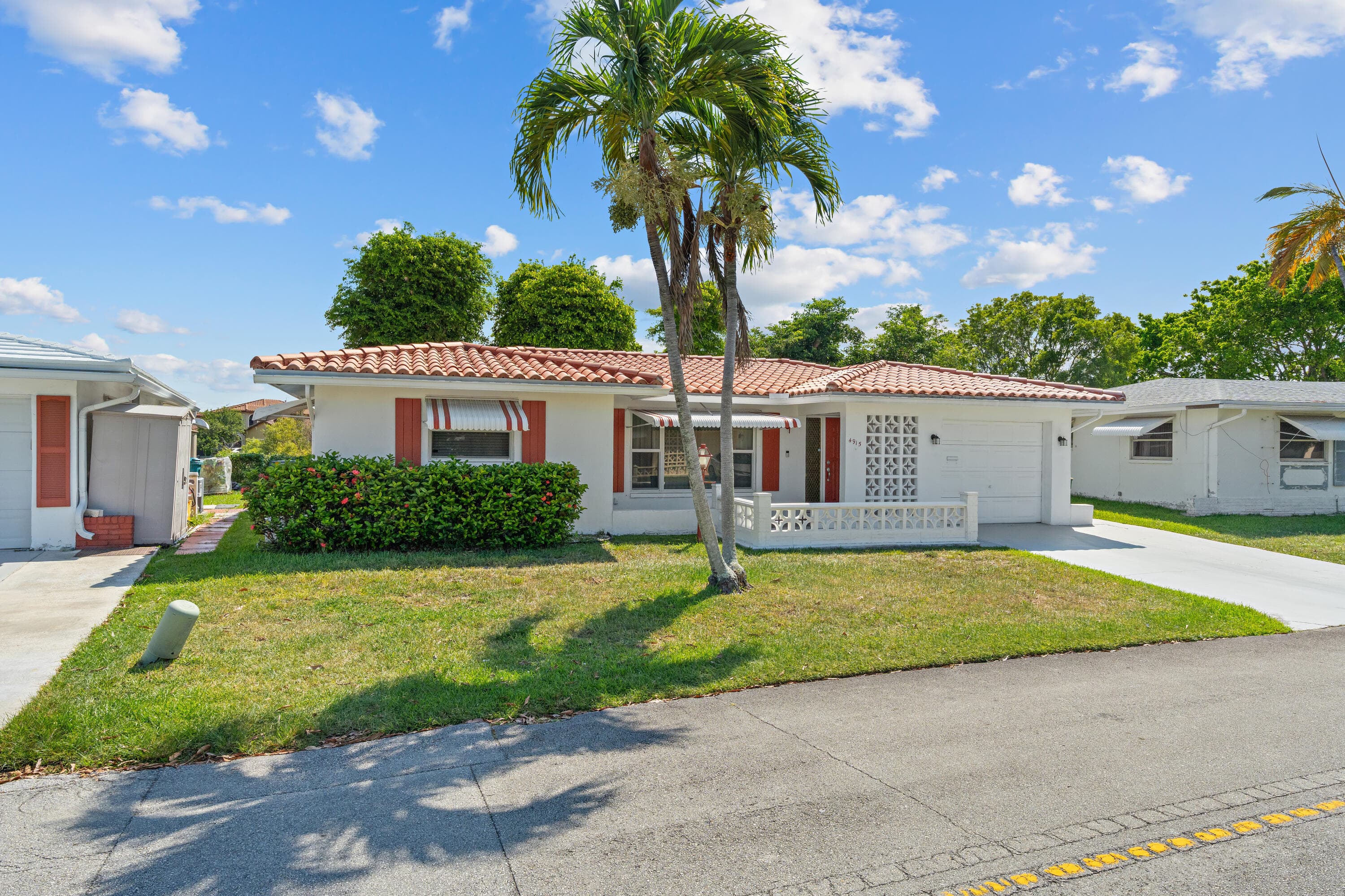 4915 NW 51st Avenue NW, Tamarac, FL 33319 — photo