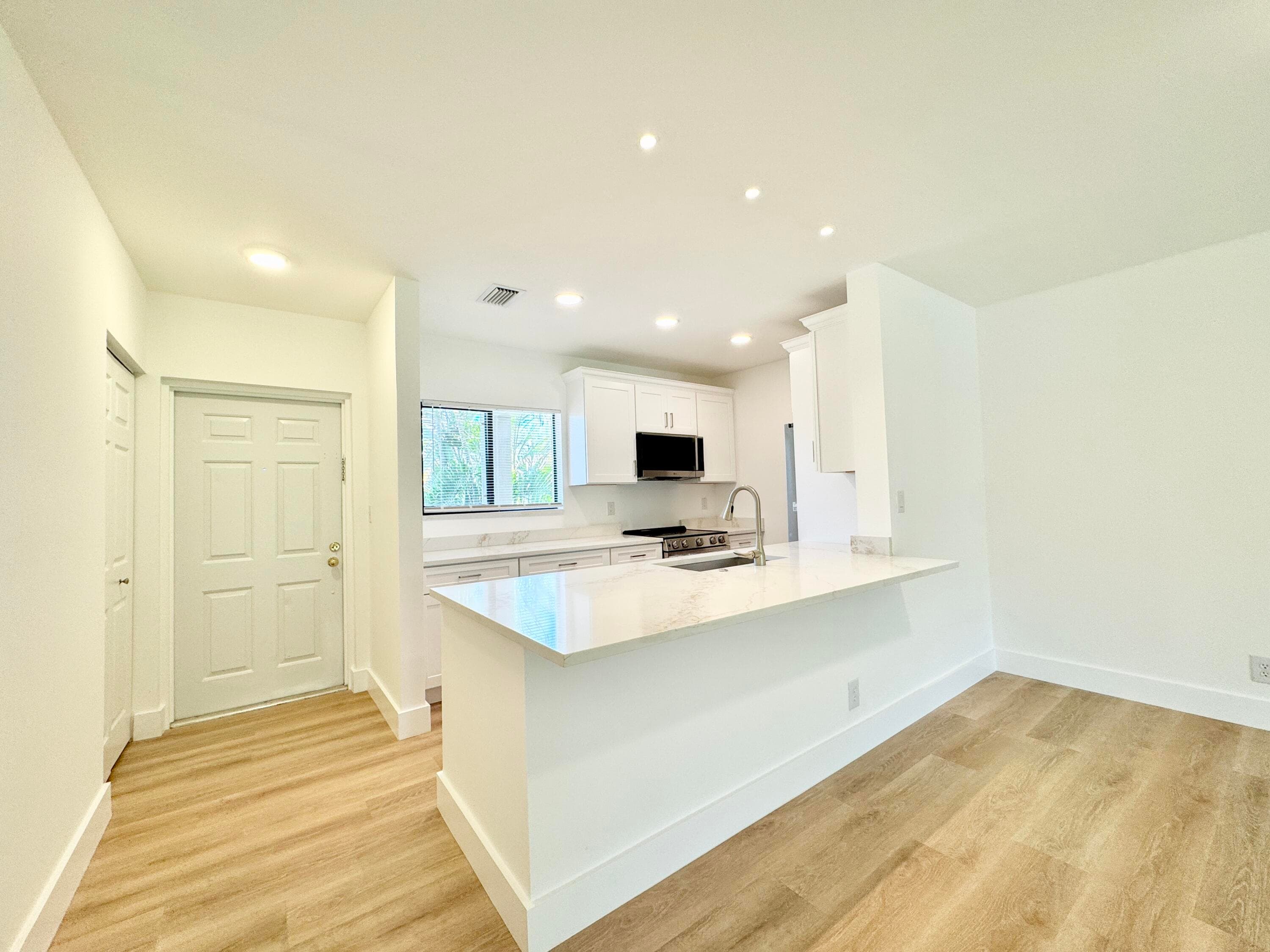 140 NW 70th Street 2030, Boca Raton, FL 33487 — photo 5 of 54