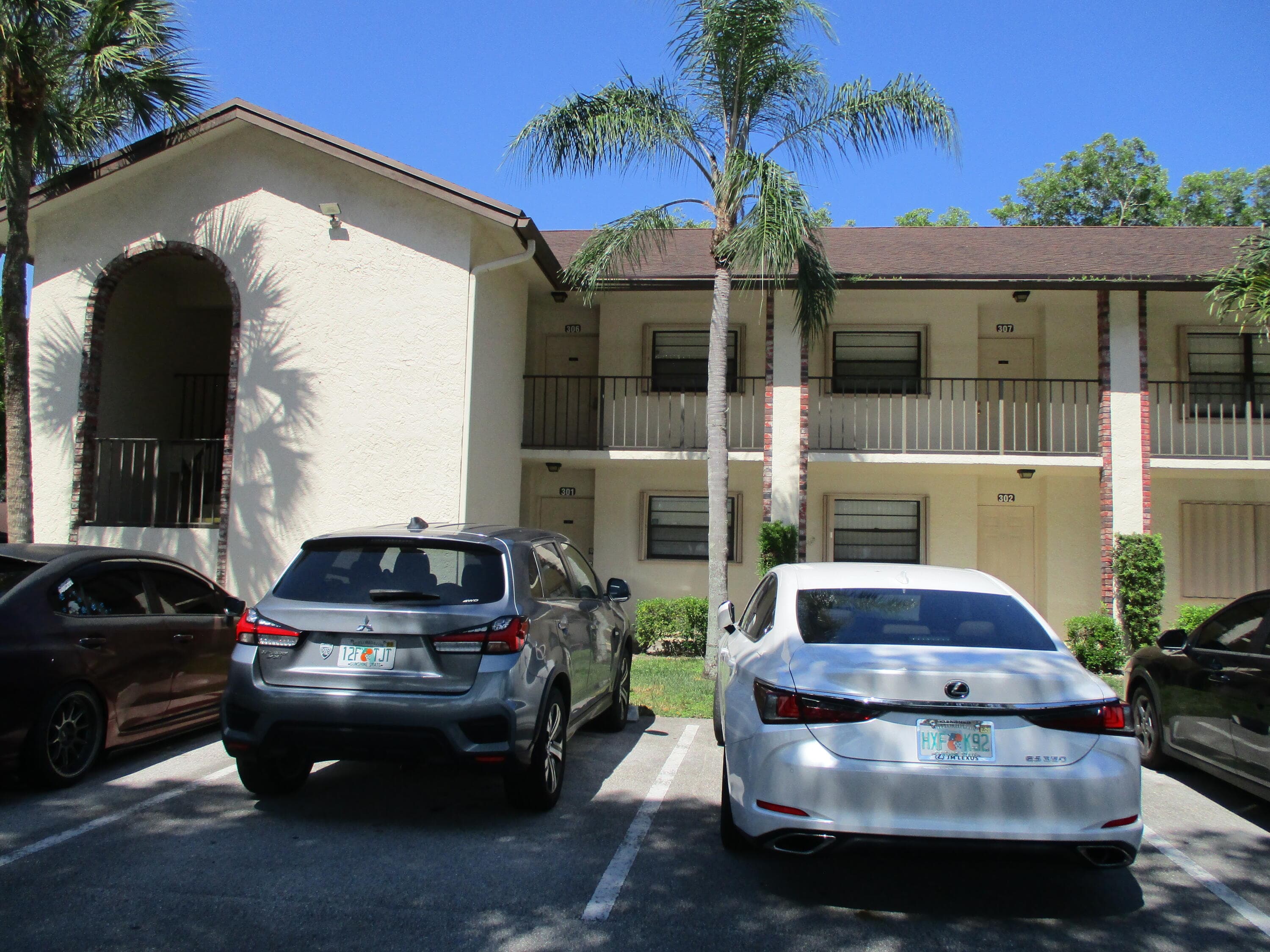 23398 SW 57 Avenue 306, Boca Raton, FL 33428 — photo 1 of 31