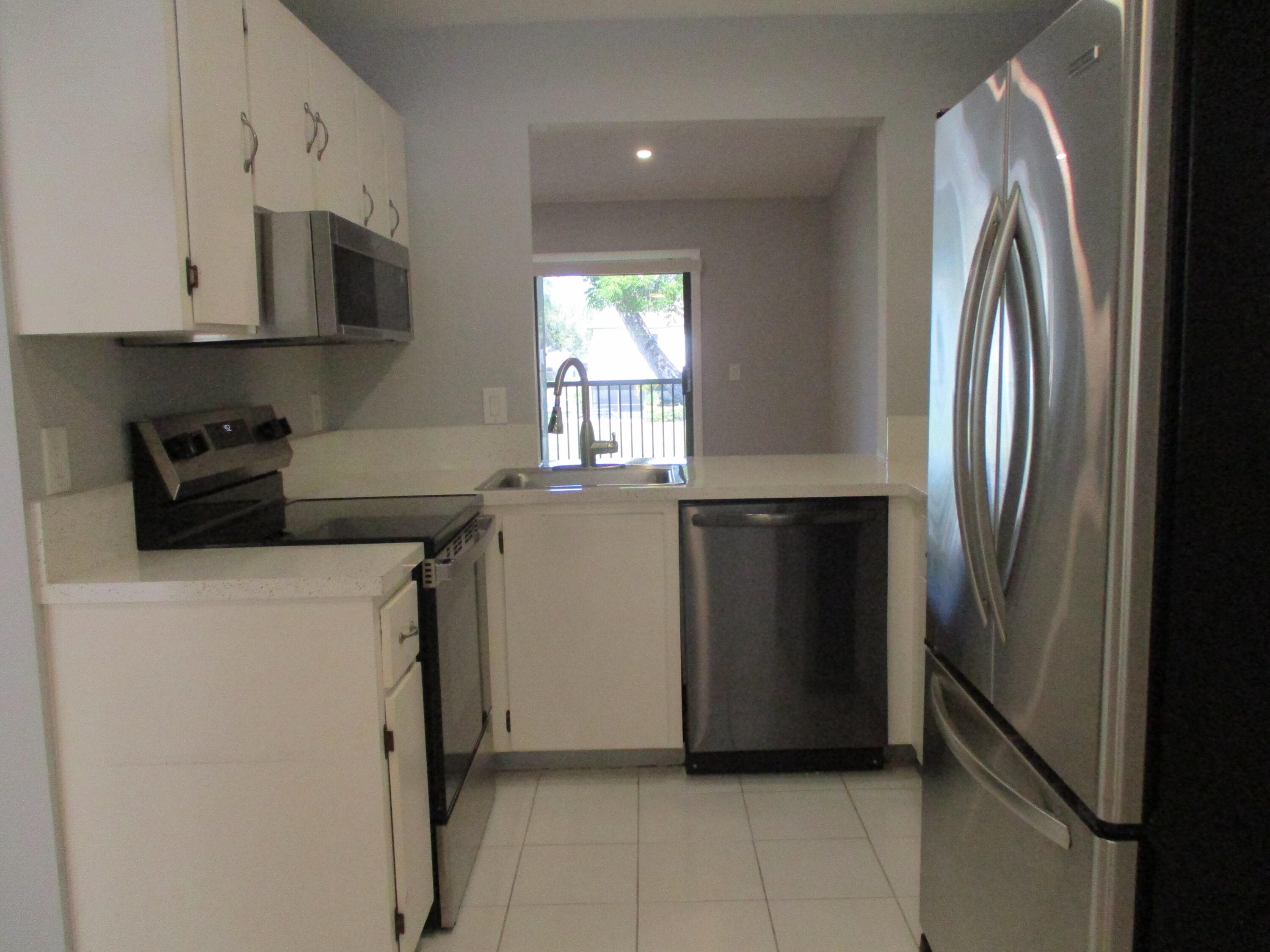 23398 SW 57 Avenue 306, Boca Raton, FL 33428 — photo 6 of 31