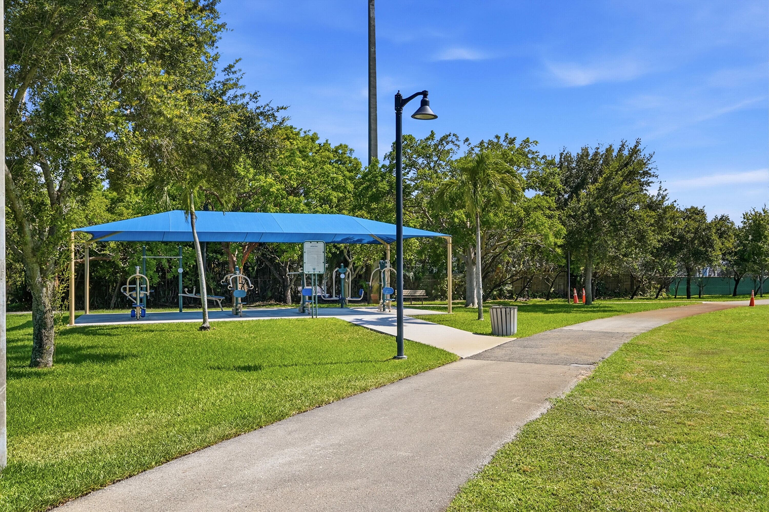 905 NE 28th Street 206, Wilton Manors, FL 33334 — photo 35 of 61