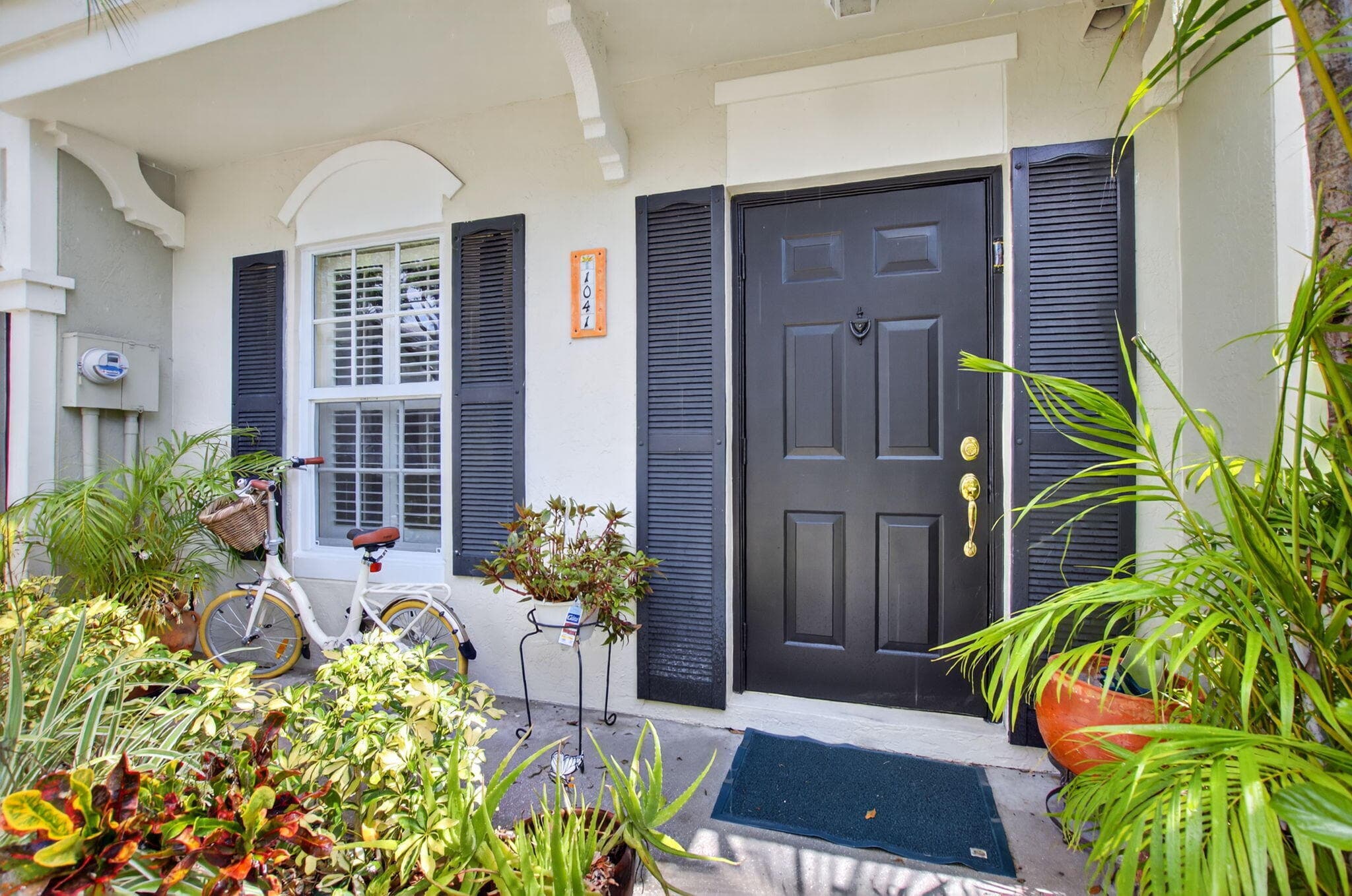 1041 Kokomo Key Lane, Delray Beach, FL 33483 — photo 2 of 42