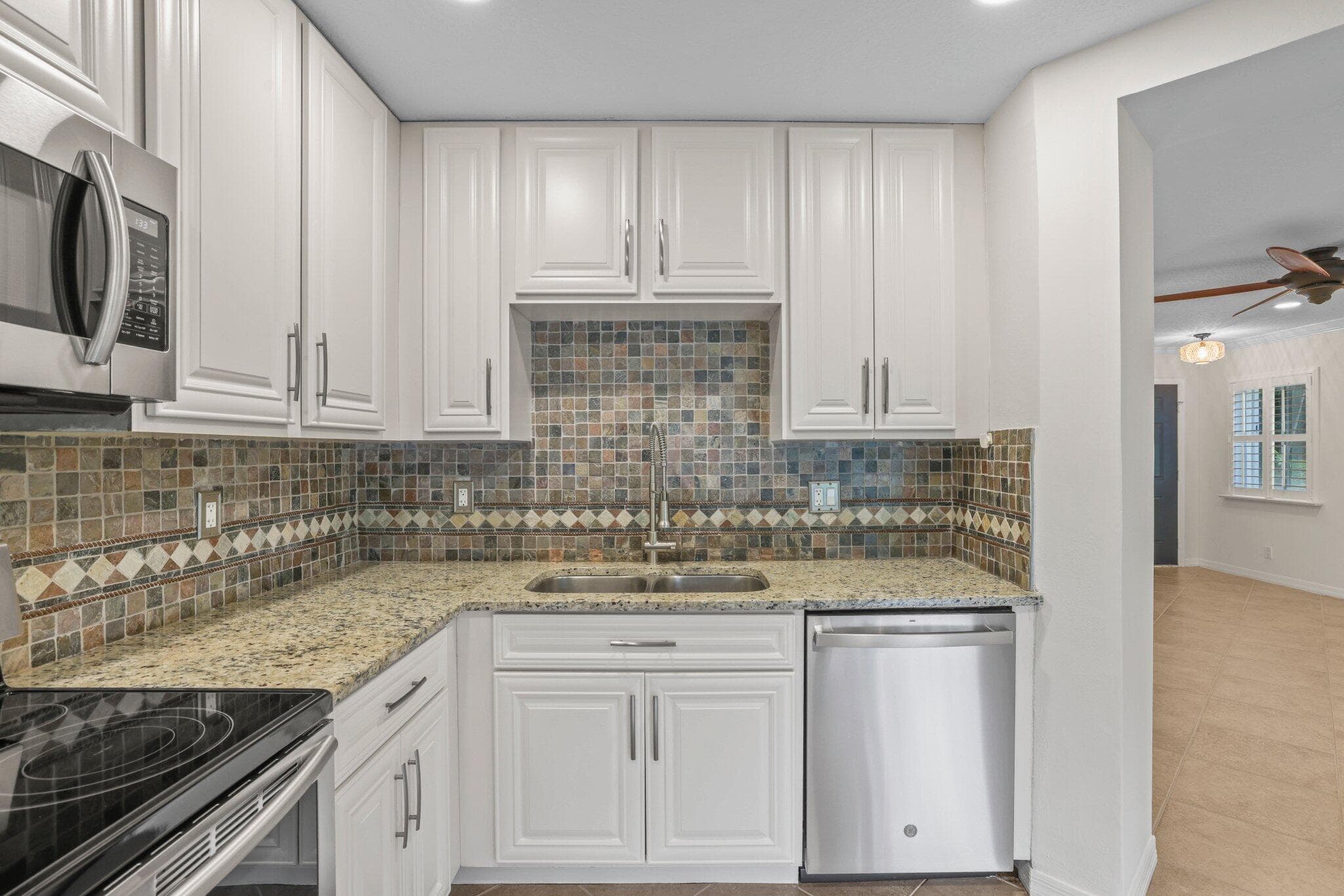 1000 Arezzo Circle, Boynton Beach, FL 33436 — photo 11 of 48