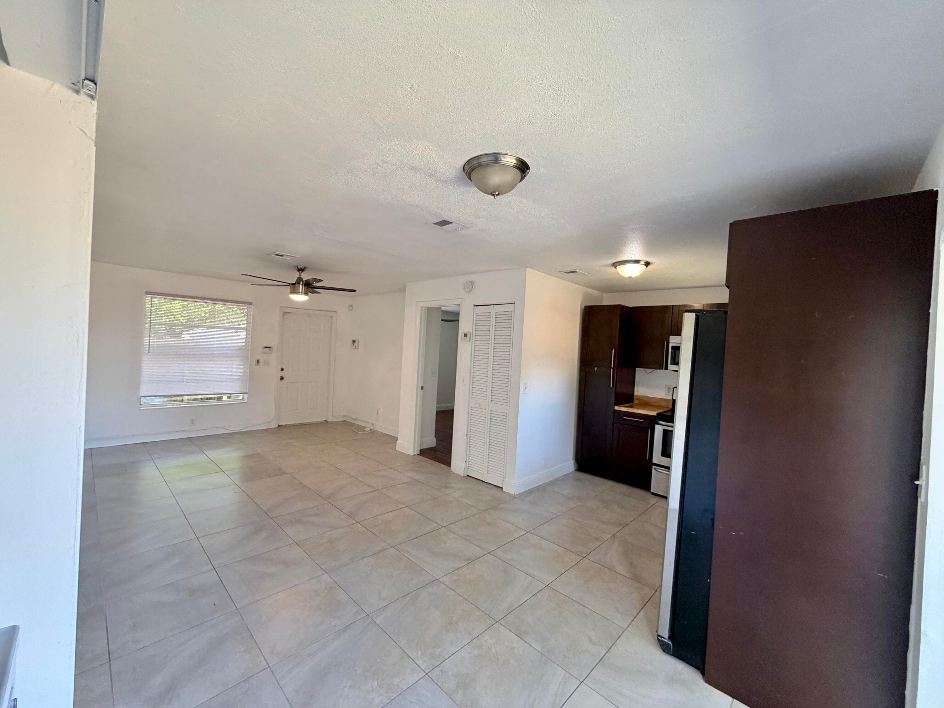 1990 SW 9th Street 1-2, Fort Lauderdale, FL 33312 — photo 12 of 19