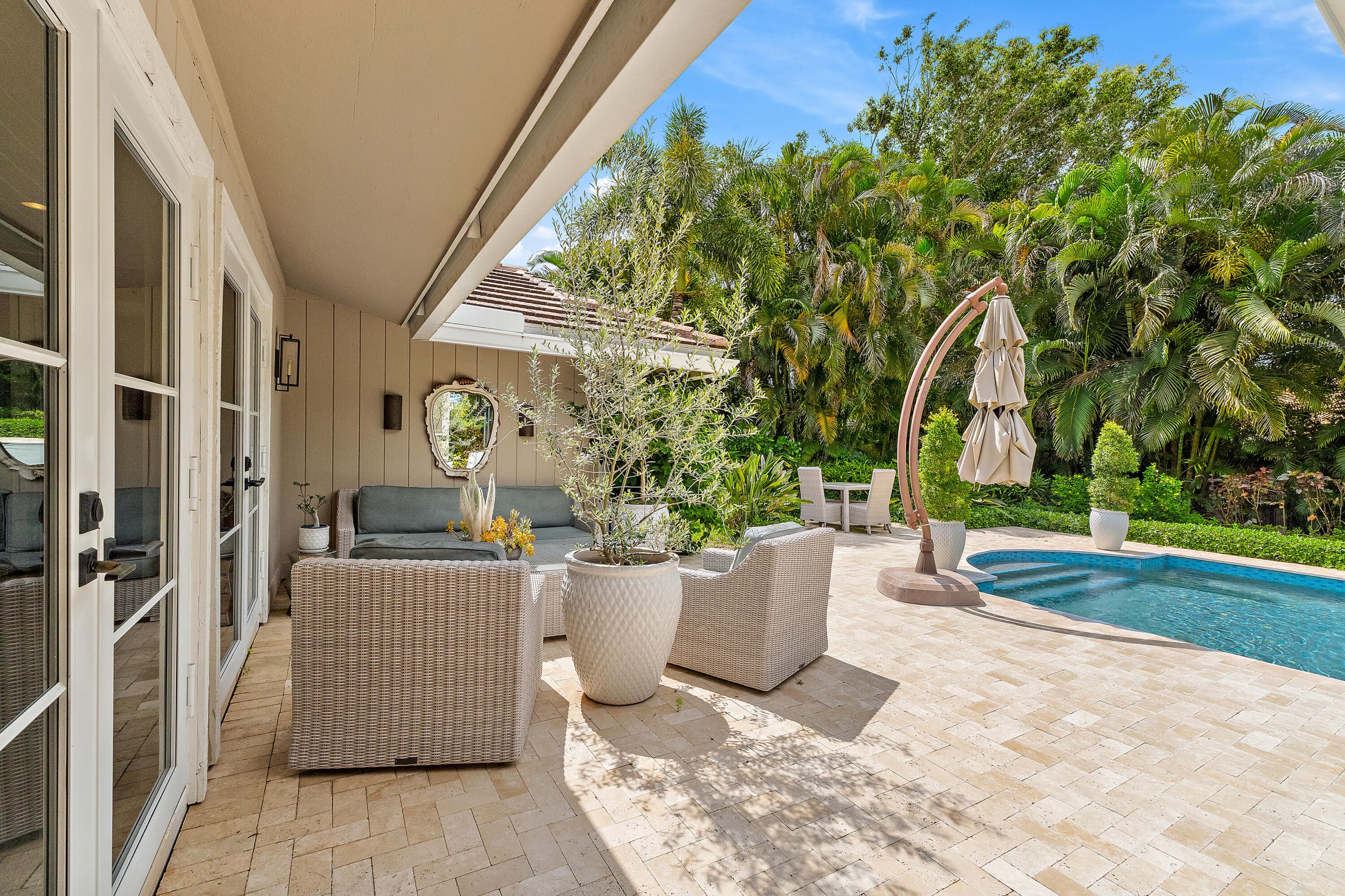 10 Bentwood Road, Palm Beach Gardens, FL 33418 — photo 64 of 79