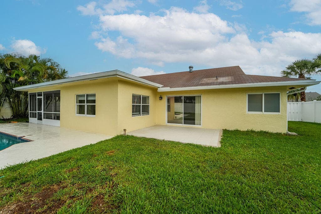 433 SW 27th Avenue, Delray Beach, FL 33445 — photo 14 of 51